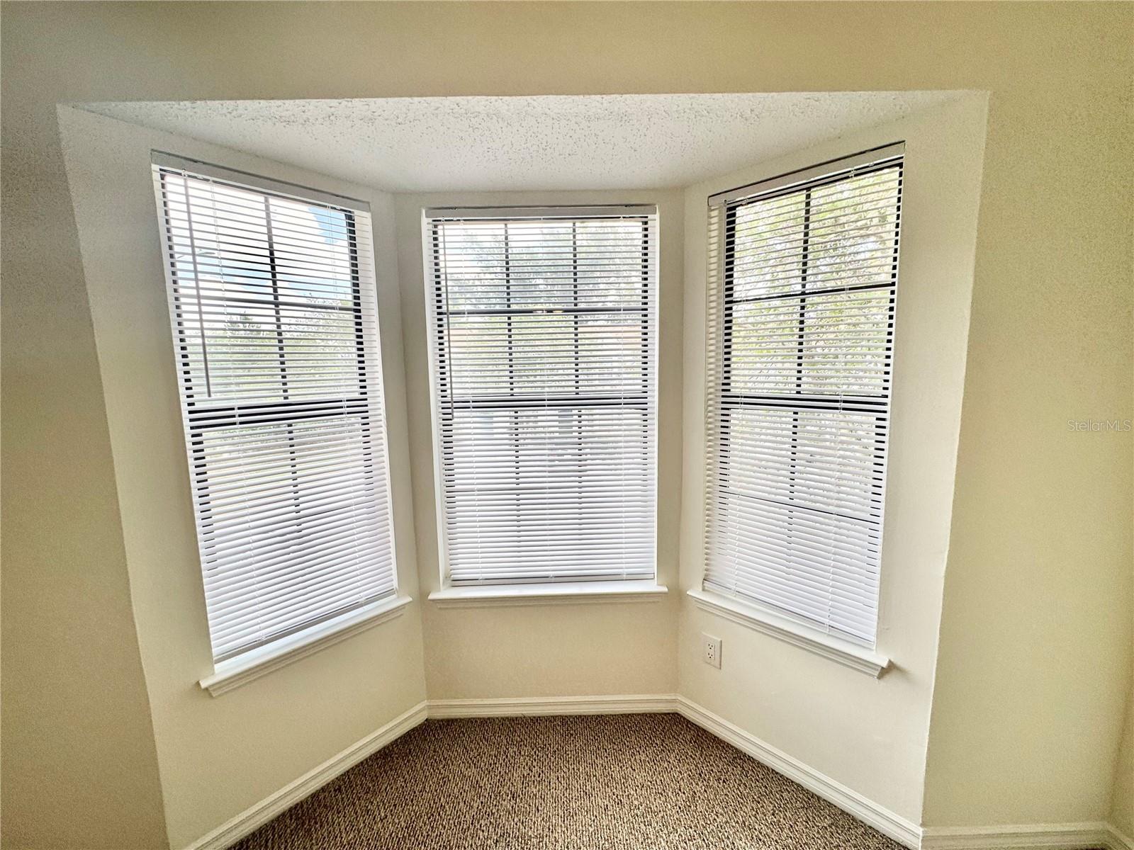 Image 41 of 68 For 2302 Maki Road 58