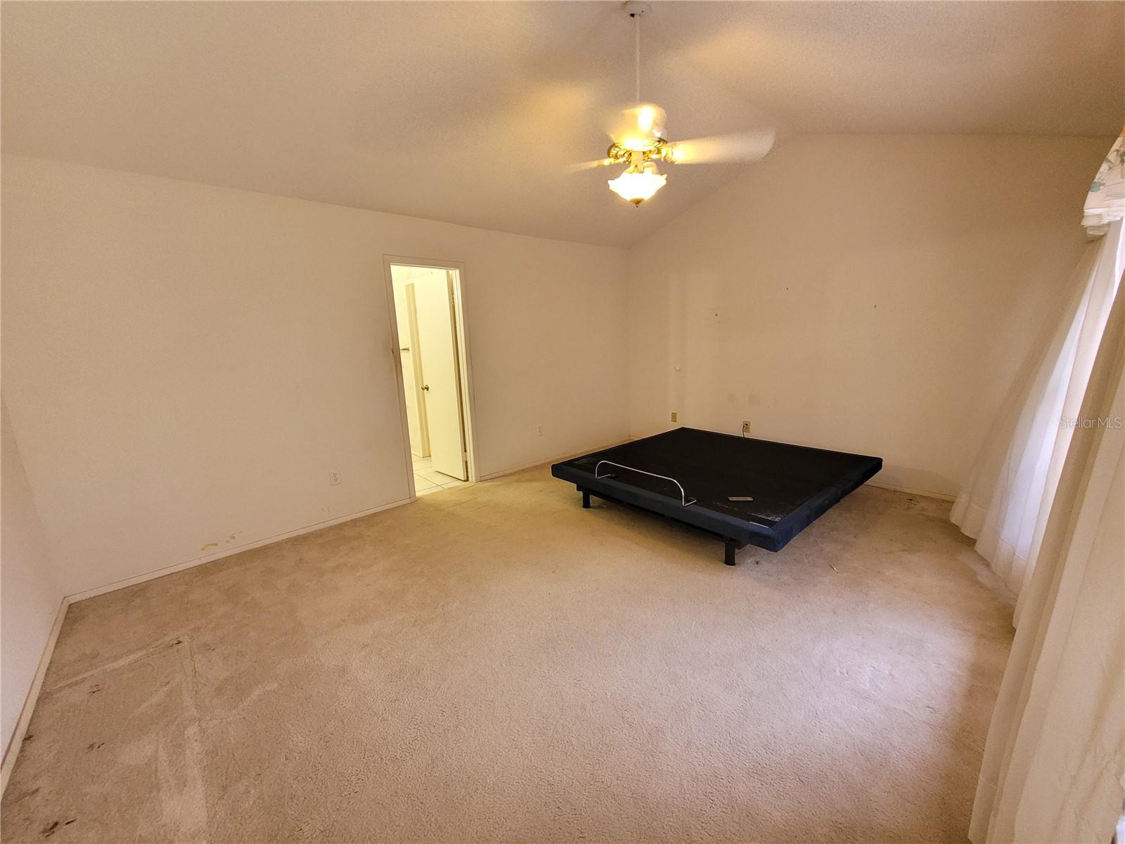 Image 12 of 19 For 7125 Silvermill Drive