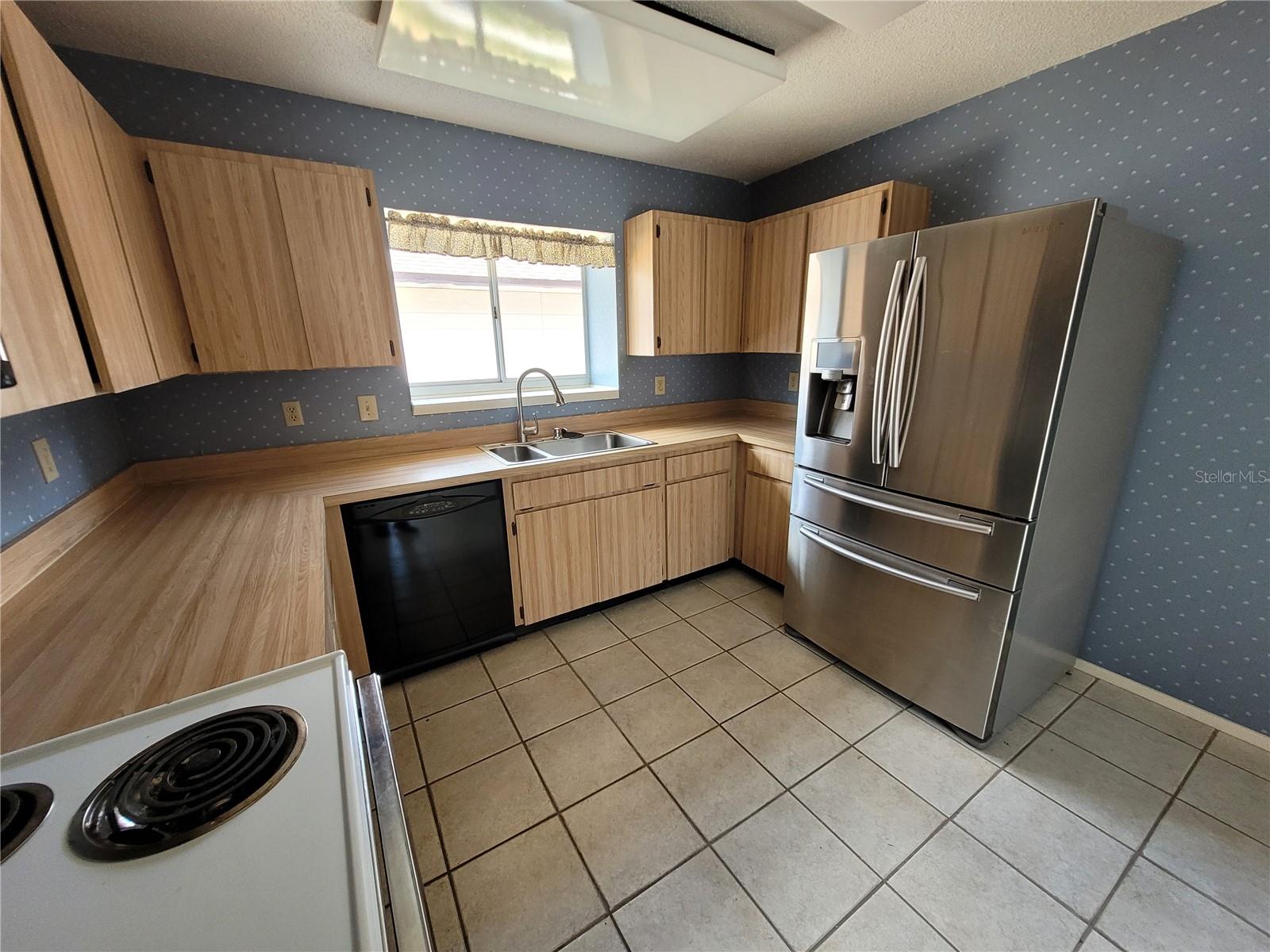 Image 5 of 19 For 7125 Silvermill Drive