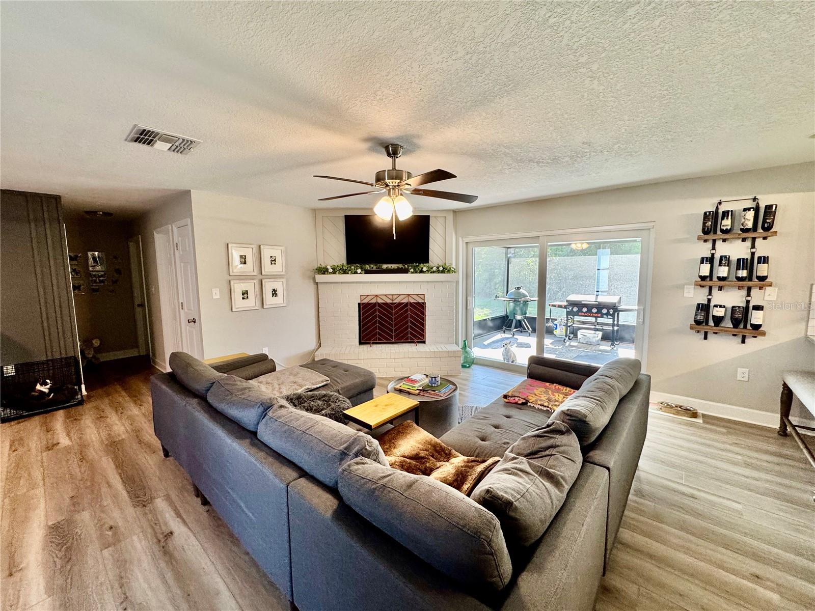 Image 4 of 29 For 4128 Palo Alto Drive