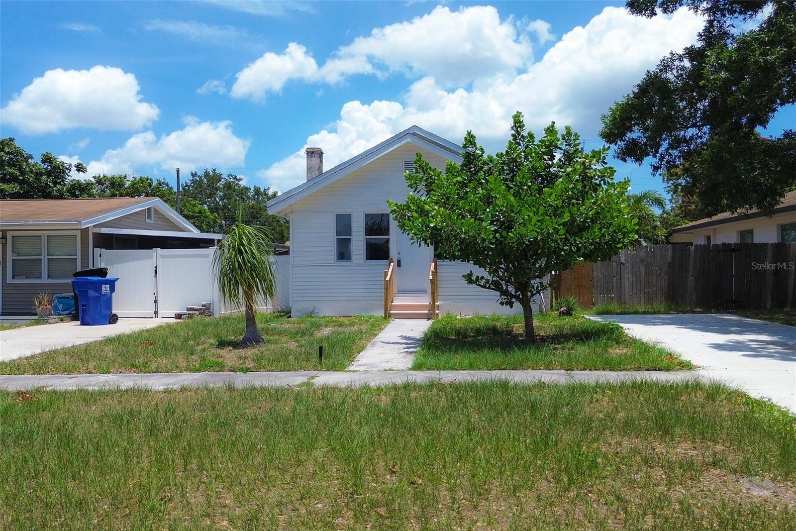 Image 29 of 40 For 2627 17th Avenue N