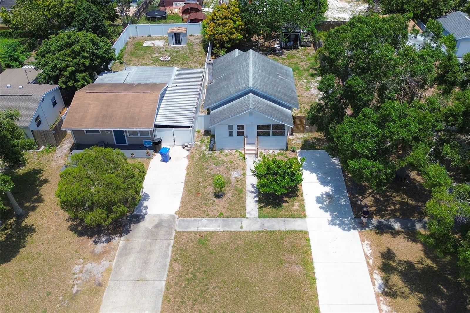 Image 32 of 40 For 2627 17th Avenue N