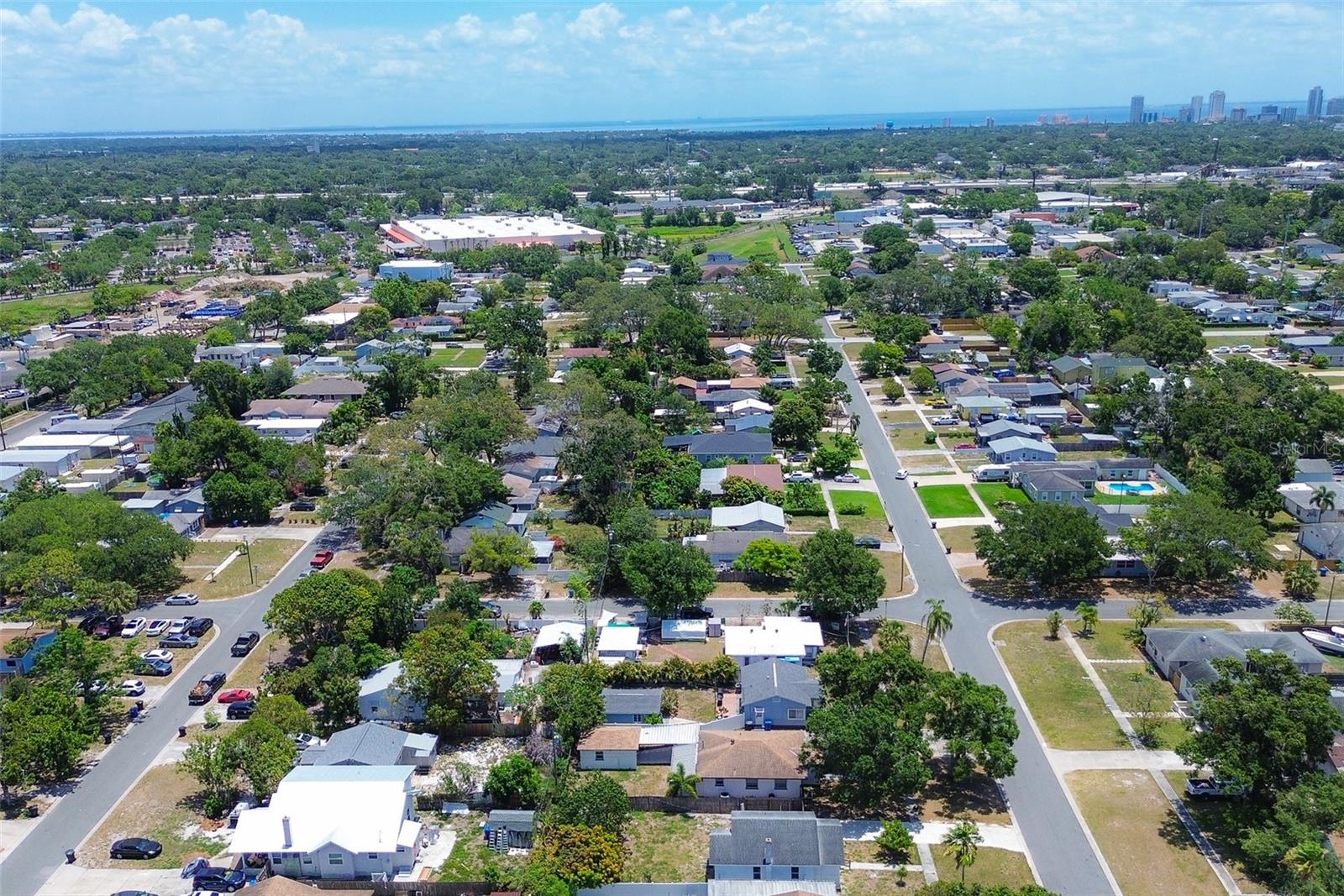 Image 35 of 40 For 2627 17th Avenue N