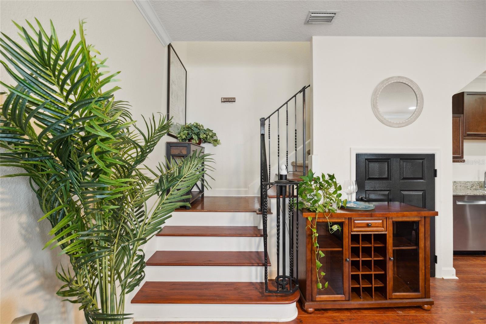 Image 9 of 34 For 109 Packwood Avenue B