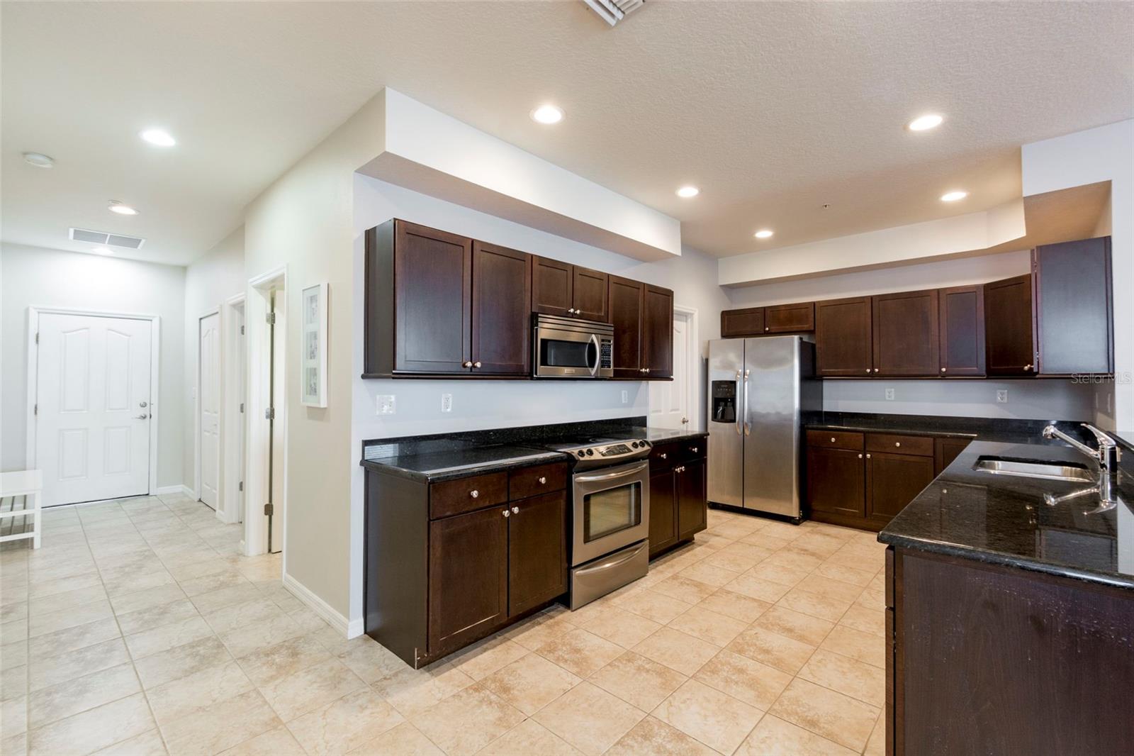 Image 2 of 30 For 636 Wells Court 501