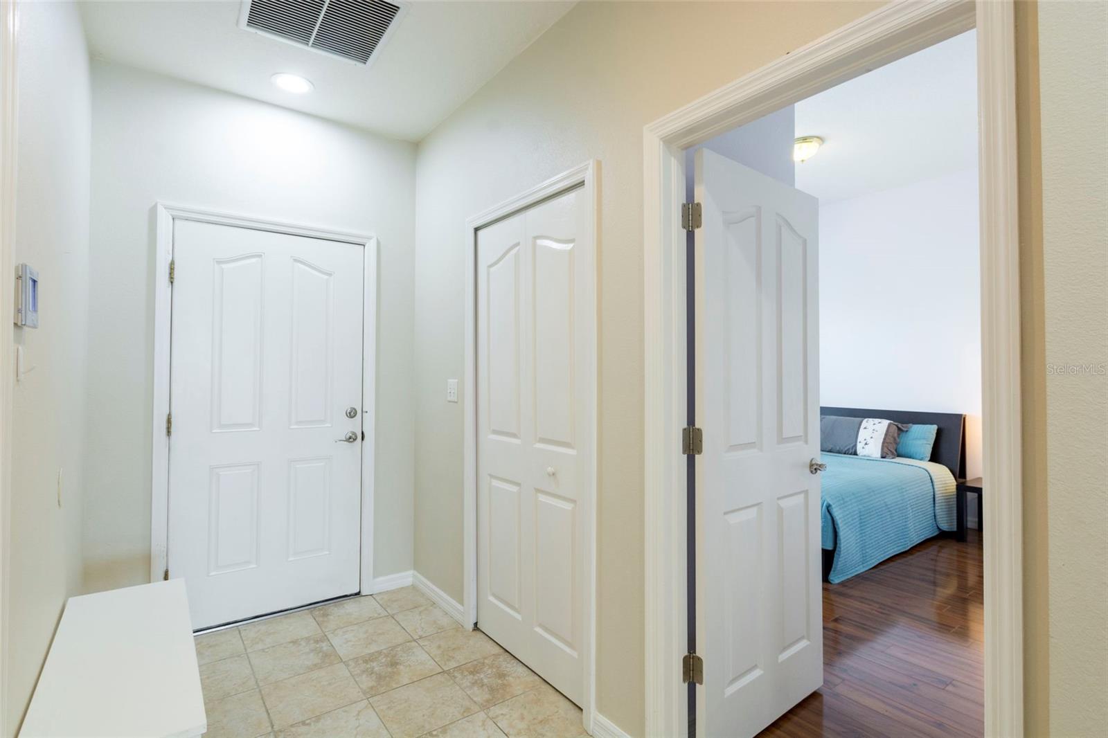 Image 20 of 30 For 636 Wells Court 501