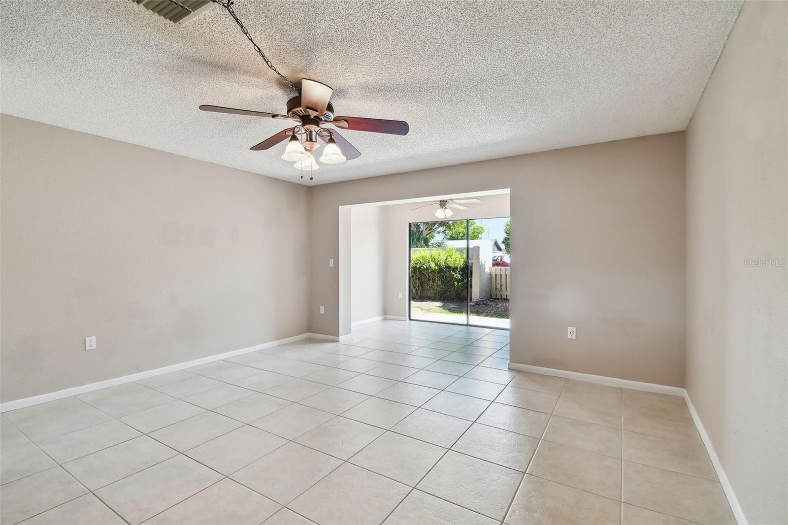 Image 10 of 70 For 2131 Ridge Road S 3