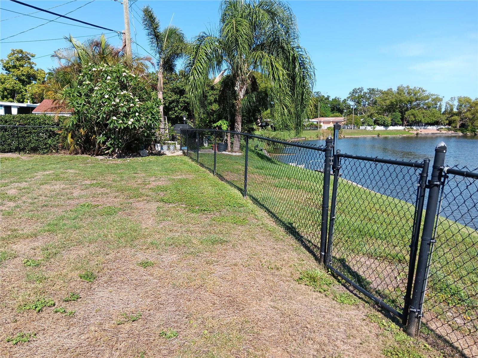 Image 30 of 32 For 4864 Lake Charles Drive N