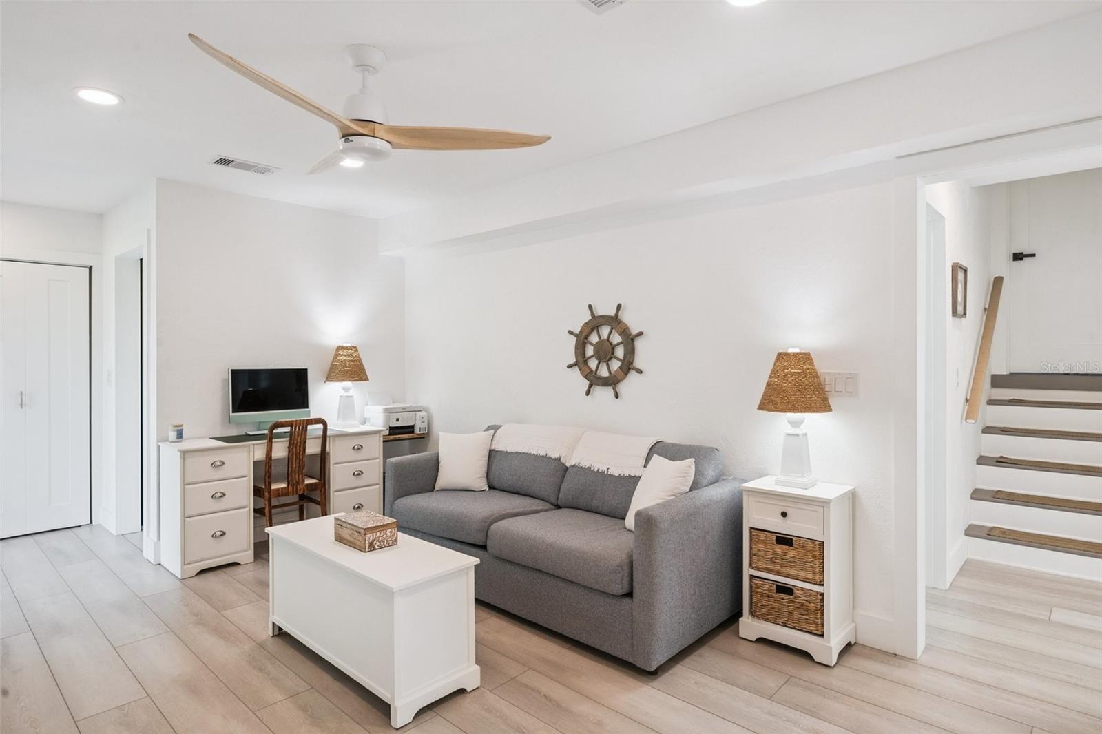 Image 17 of 45 For 8096 Glenbrooke Lane
