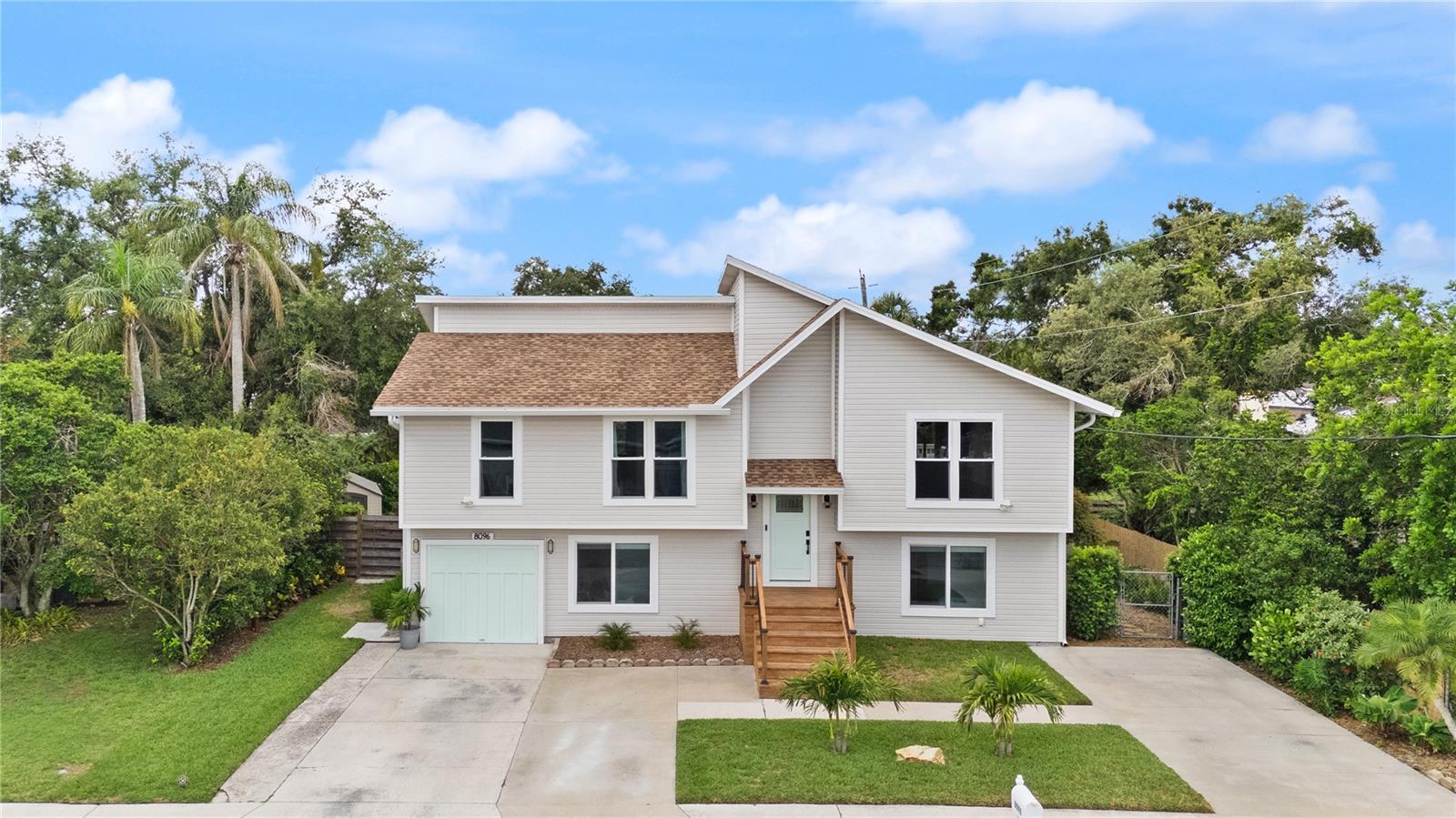 Image 2 of 45 For 8096 Glenbrooke Lane