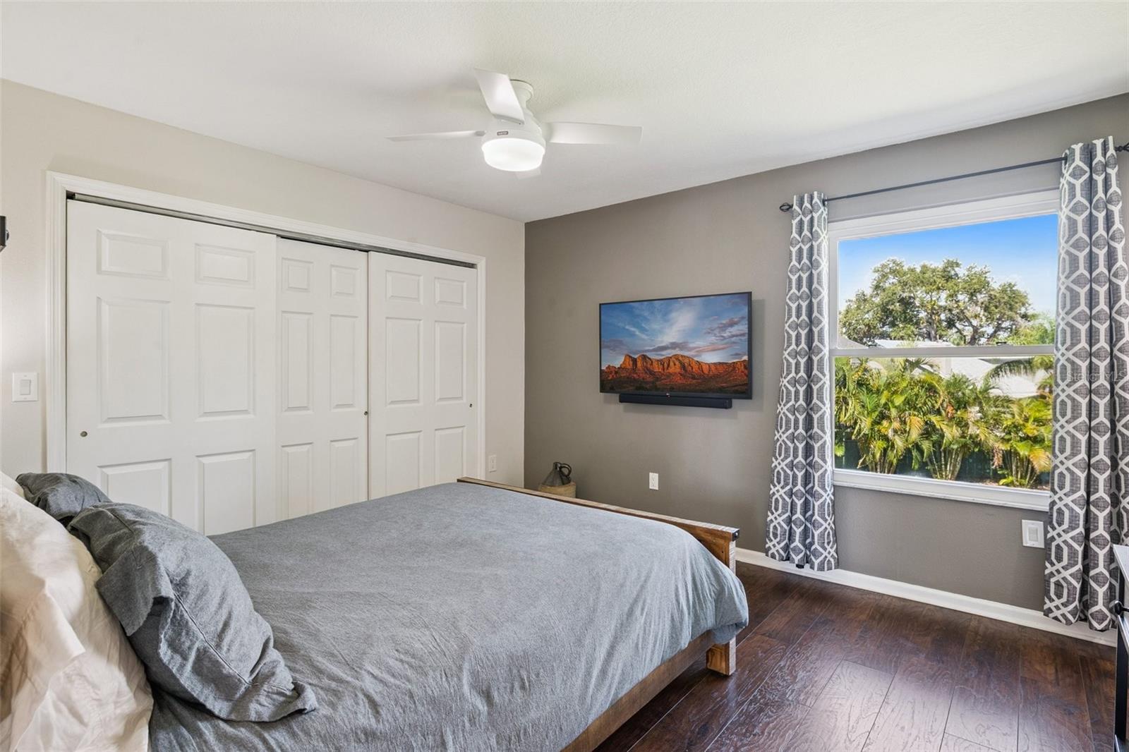 Image 30 of 45 For 8096 Glenbrooke Lane
