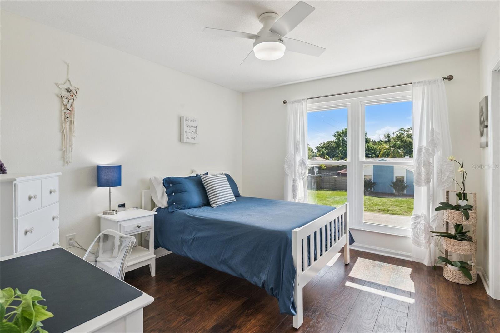 Image 33 of 45 For 8096 Glenbrooke Lane