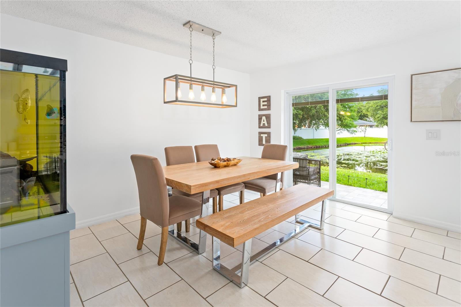 Image 10 of 30 For 8415 Edgewater Place Boulevard