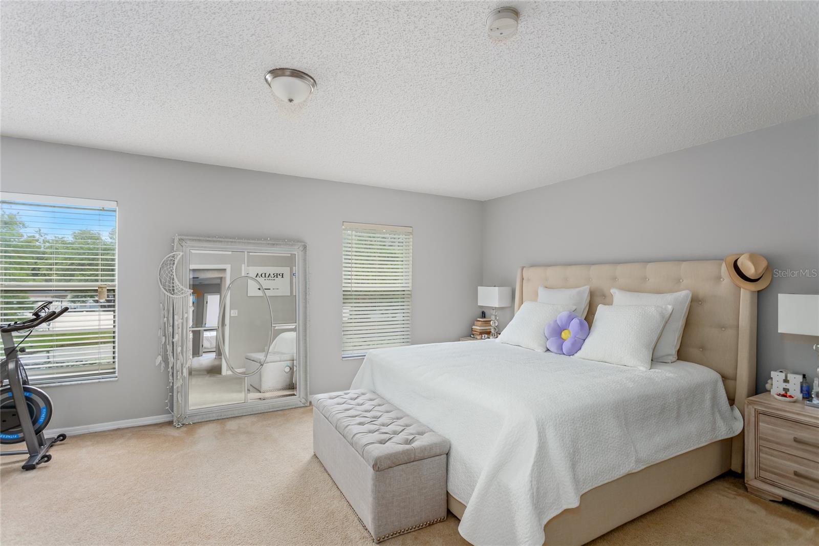 Image 15 of 30 For 8415 Edgewater Place Boulevard