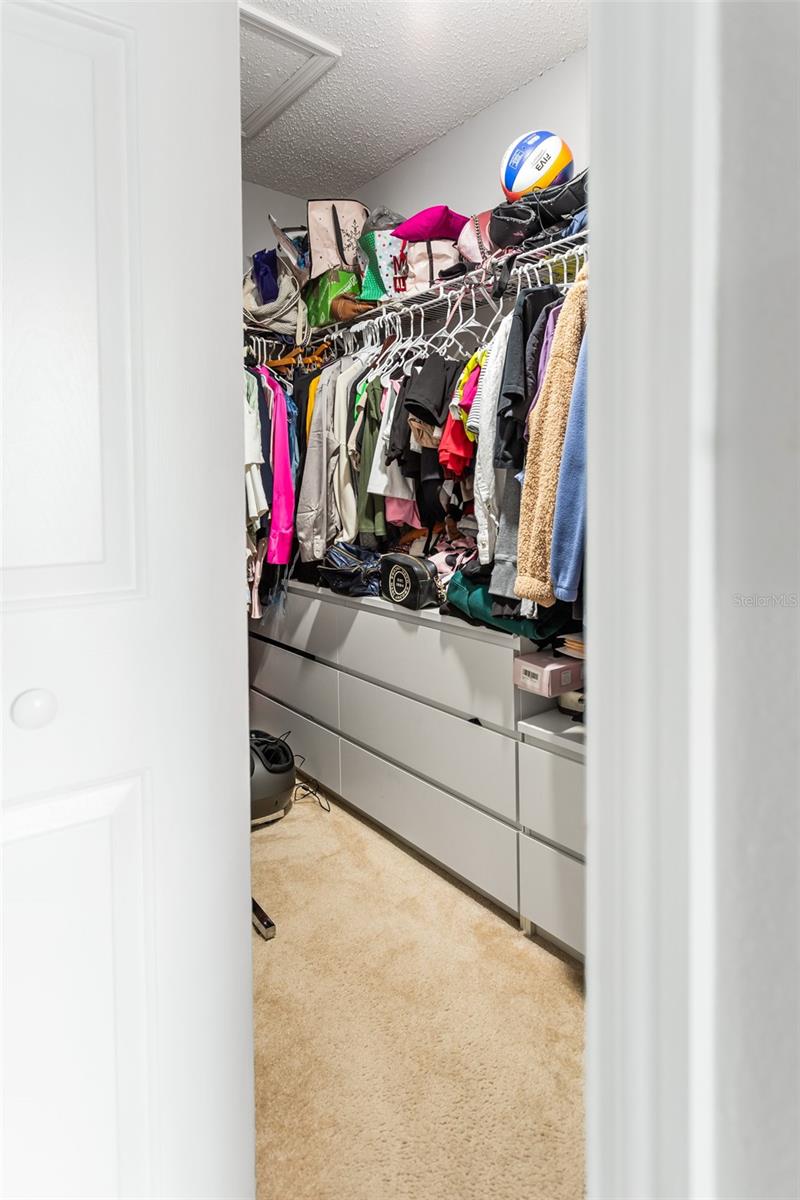 Image 18 of 30 For 8415 Edgewater Place Boulevard