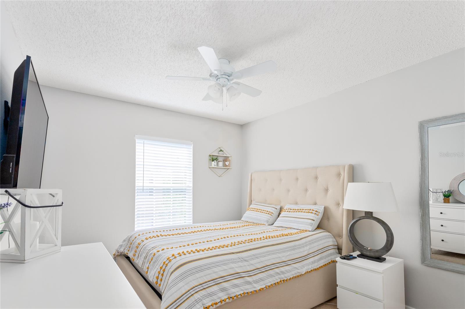 Image 24 of 30 For 8415 Edgewater Place Boulevard