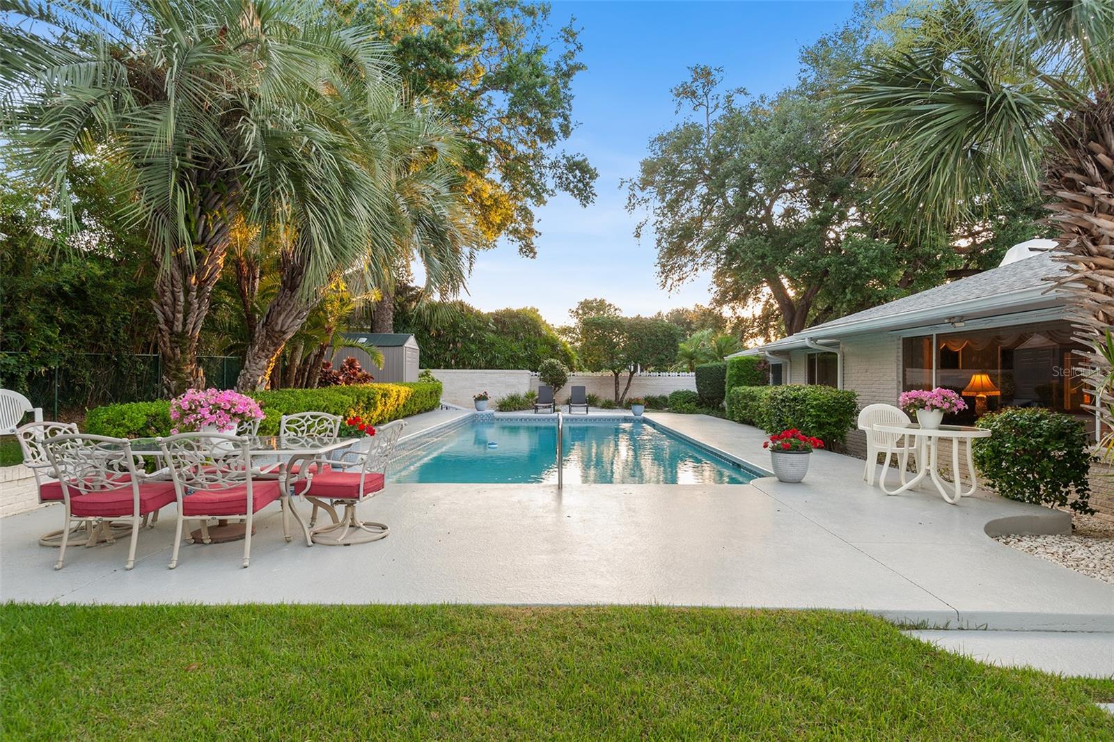 Image 11 of 92 For 2110 Reaney Road