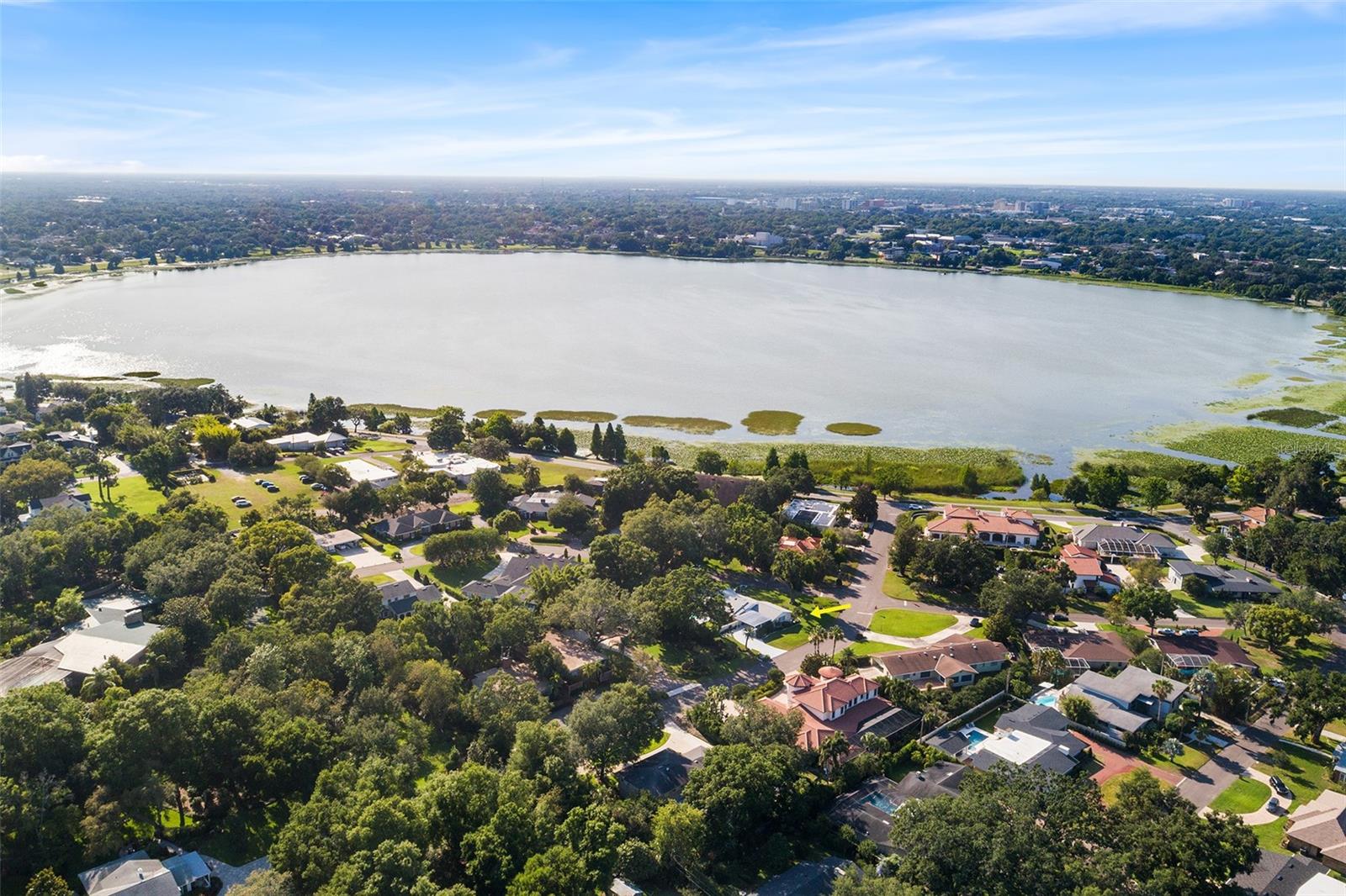 Image 14 of 92 For 2110 Reaney Road