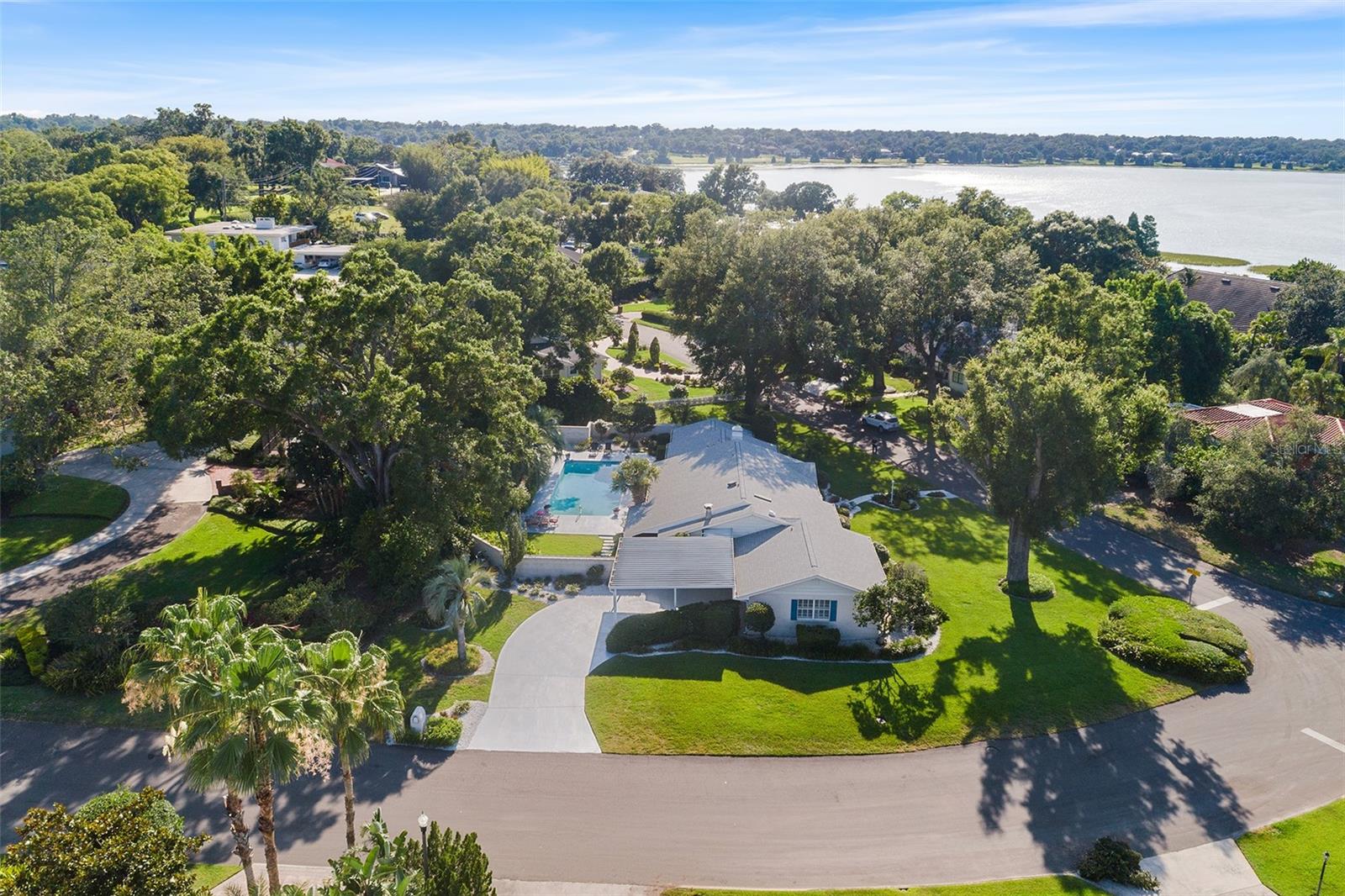 Image 15 of 92 For 2110 Reaney Road