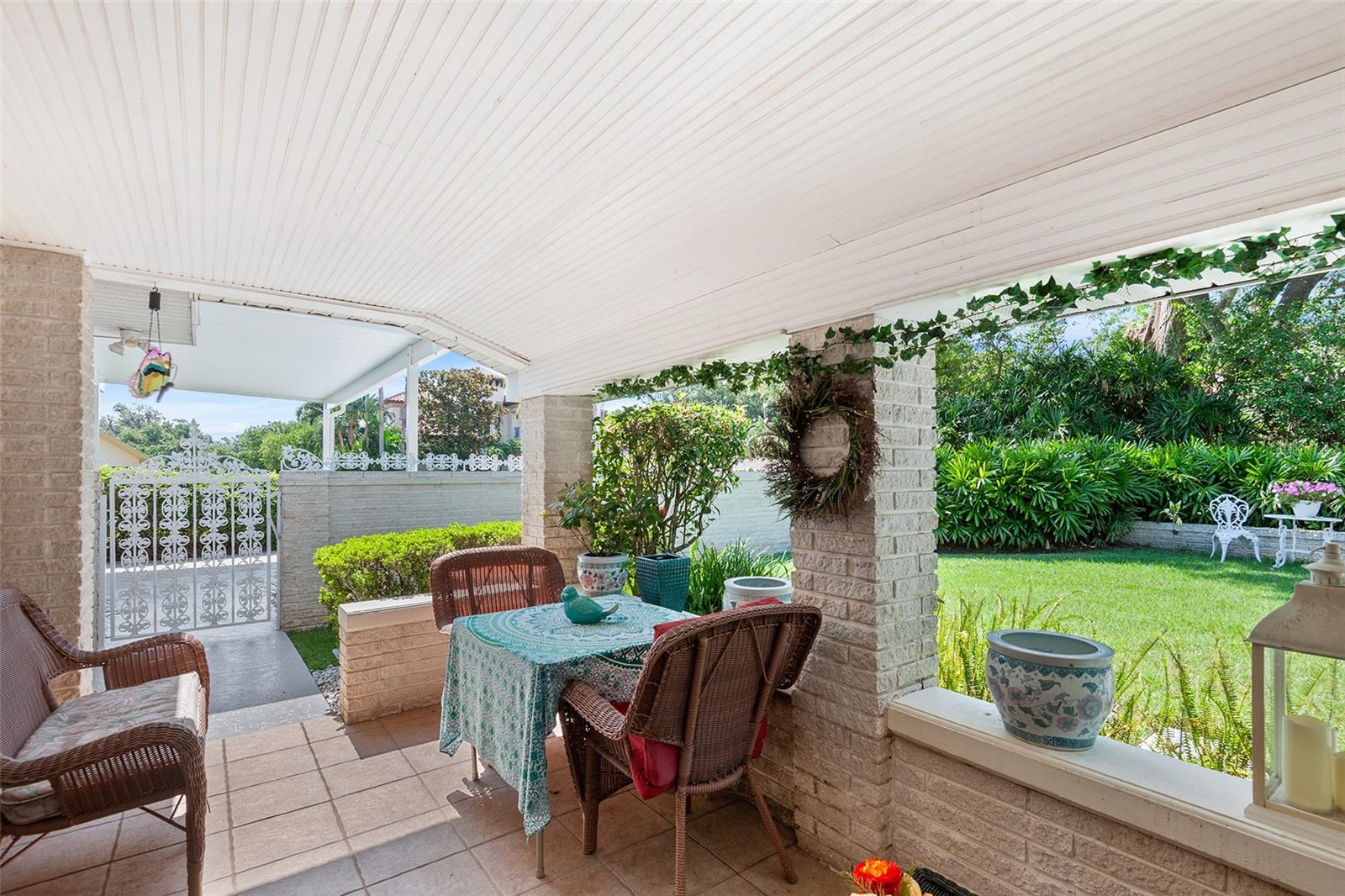 Image 26 of 92 For 2110 Reaney Road