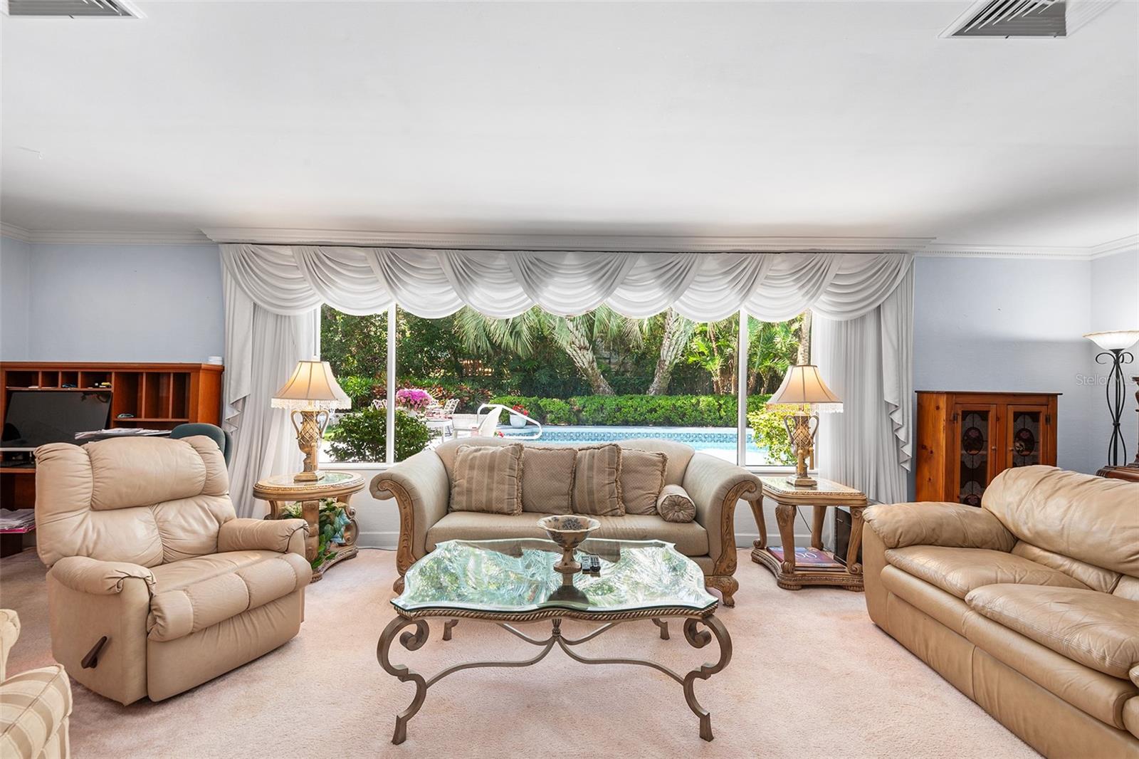 Image 28 of 92 For 2110 Reaney Road