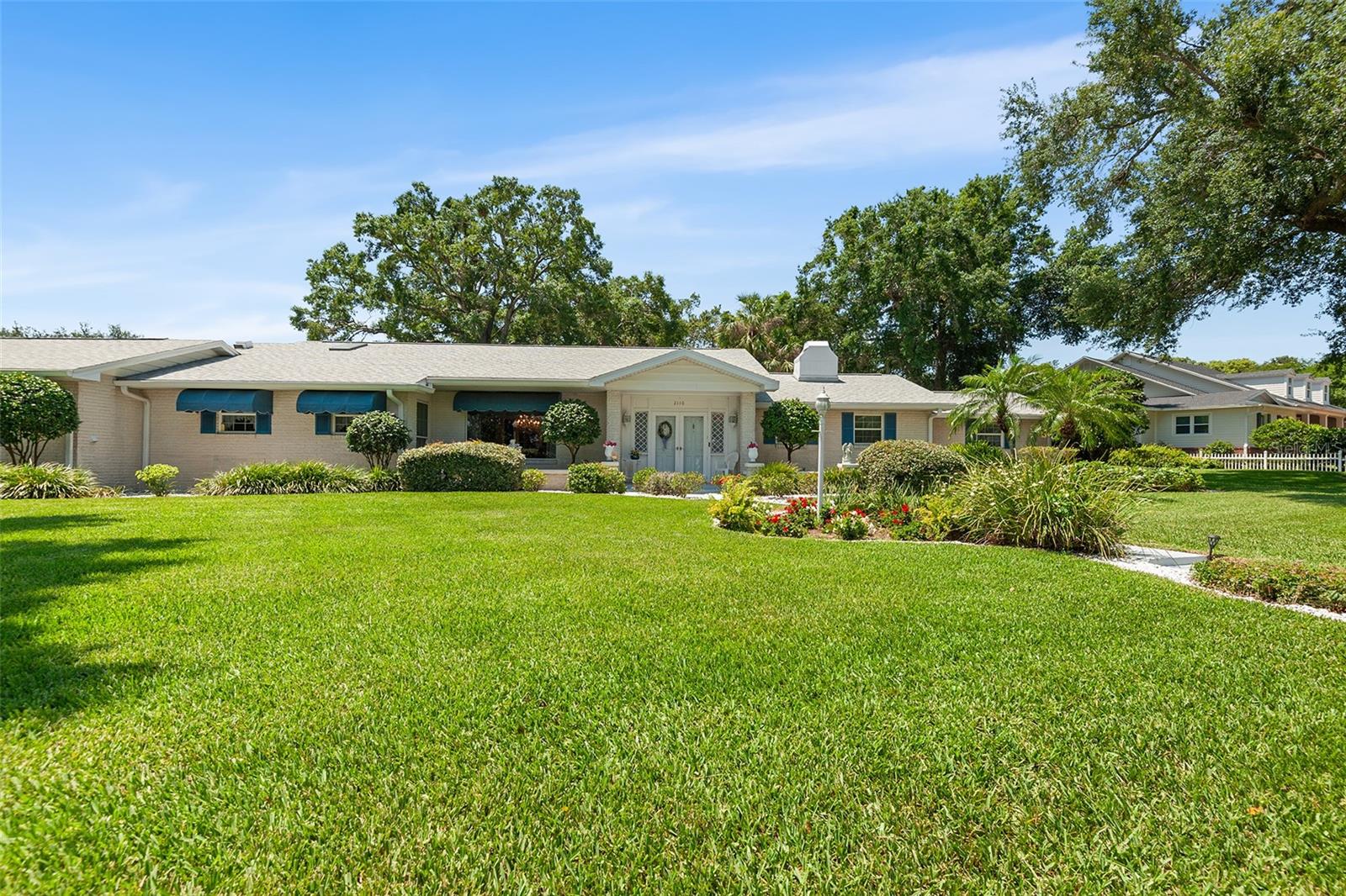 Image 3 of 92 For 2110 Reaney Road