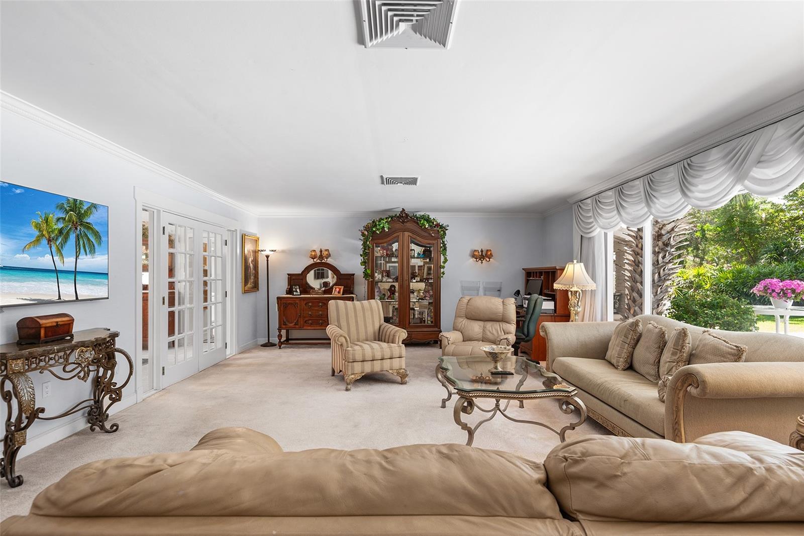 Image 30 of 92 For 2110 Reaney Road