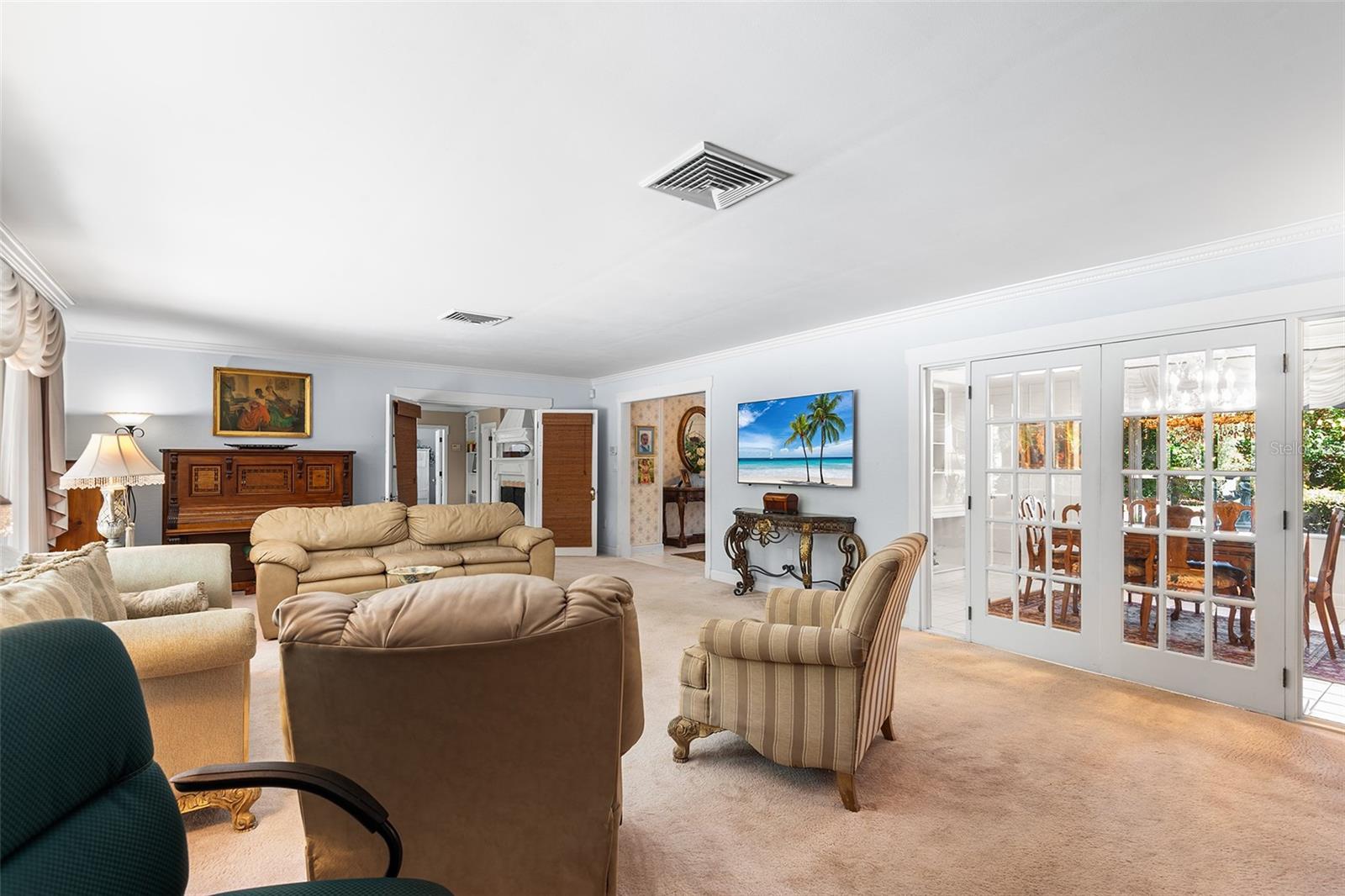 Image 32 of 92 For 2110 Reaney Road