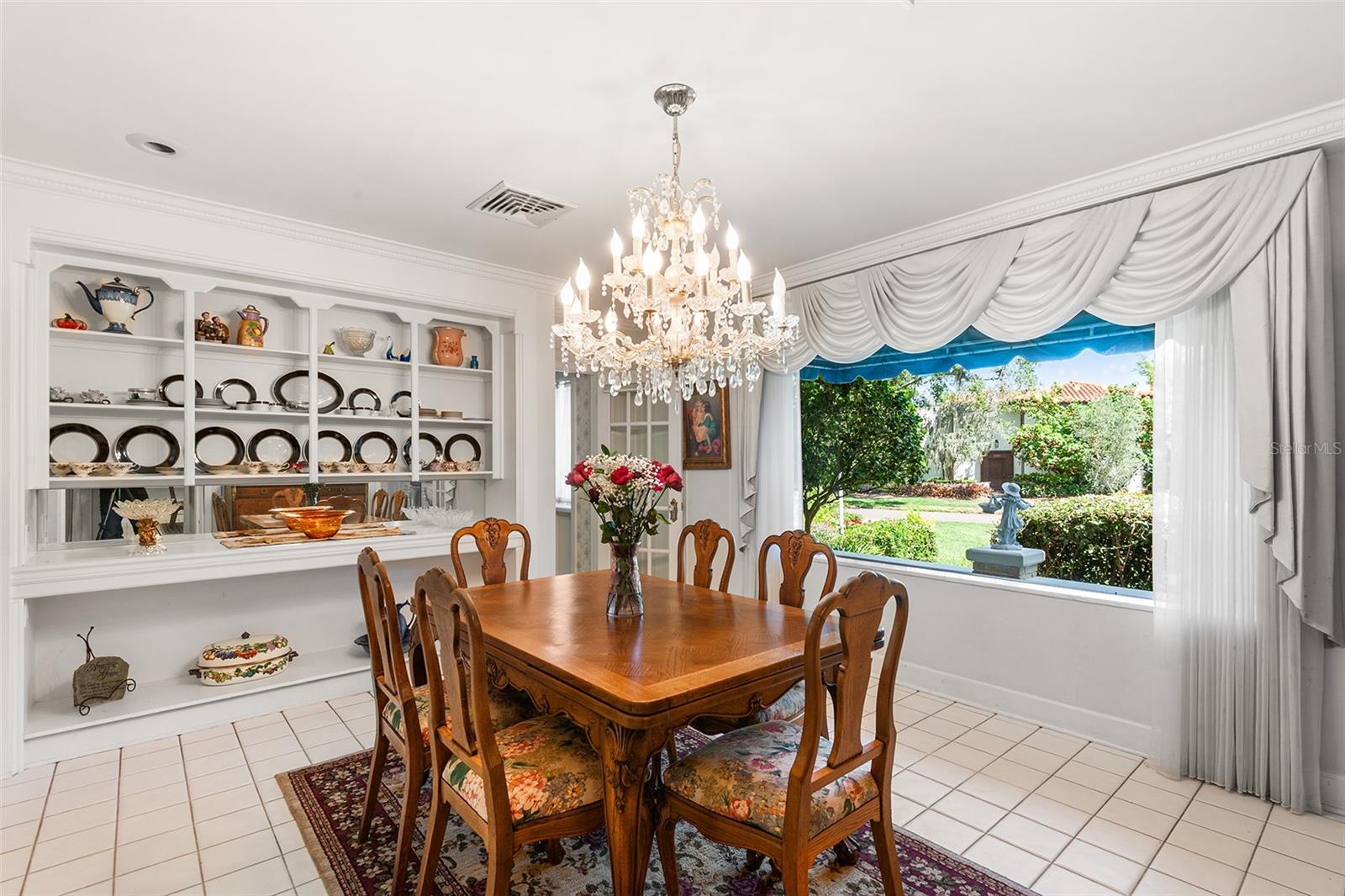 Image 39 of 92 For 2110 Reaney Road