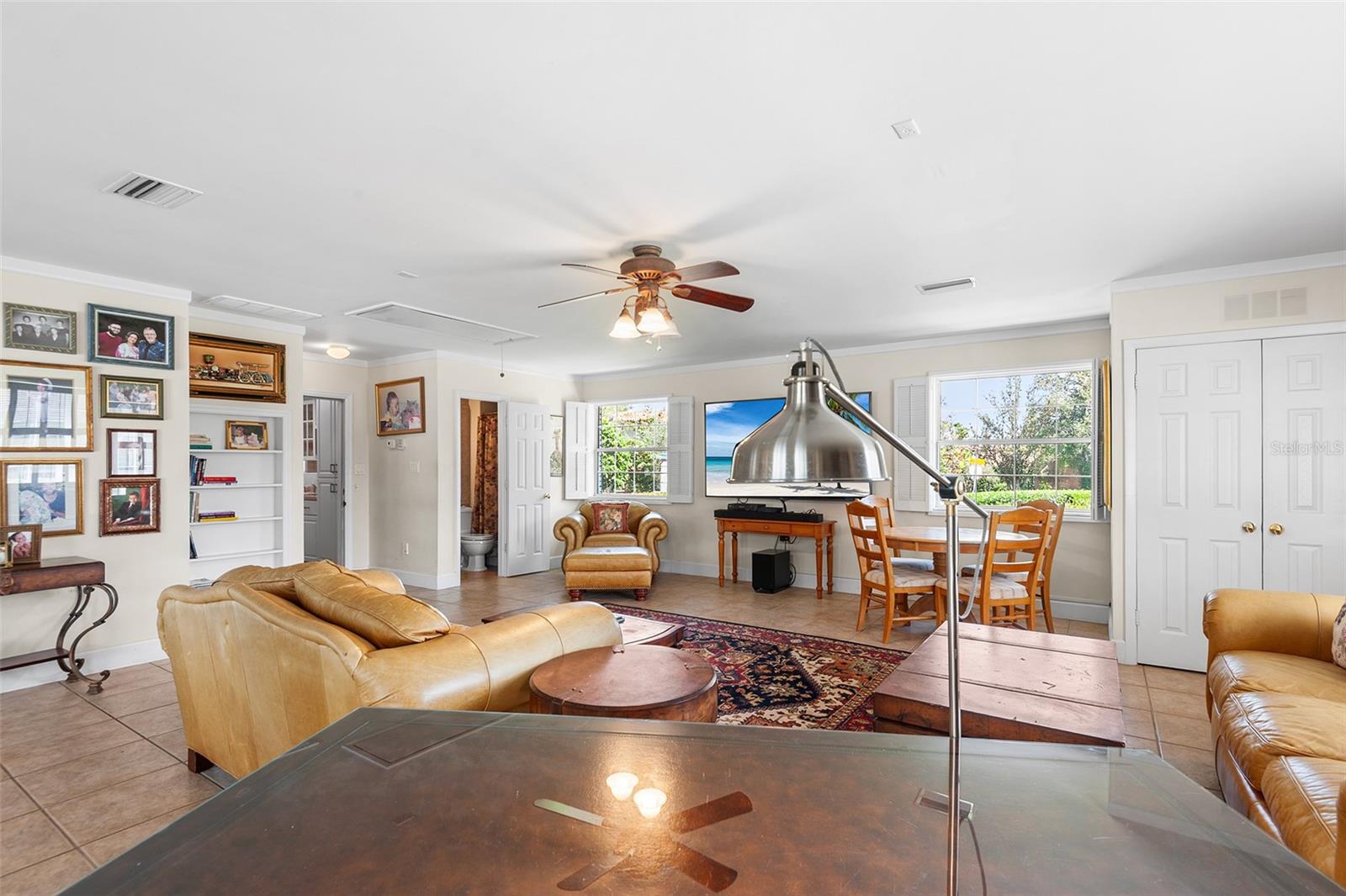 Image 40 of 92 For 2110 Reaney Road