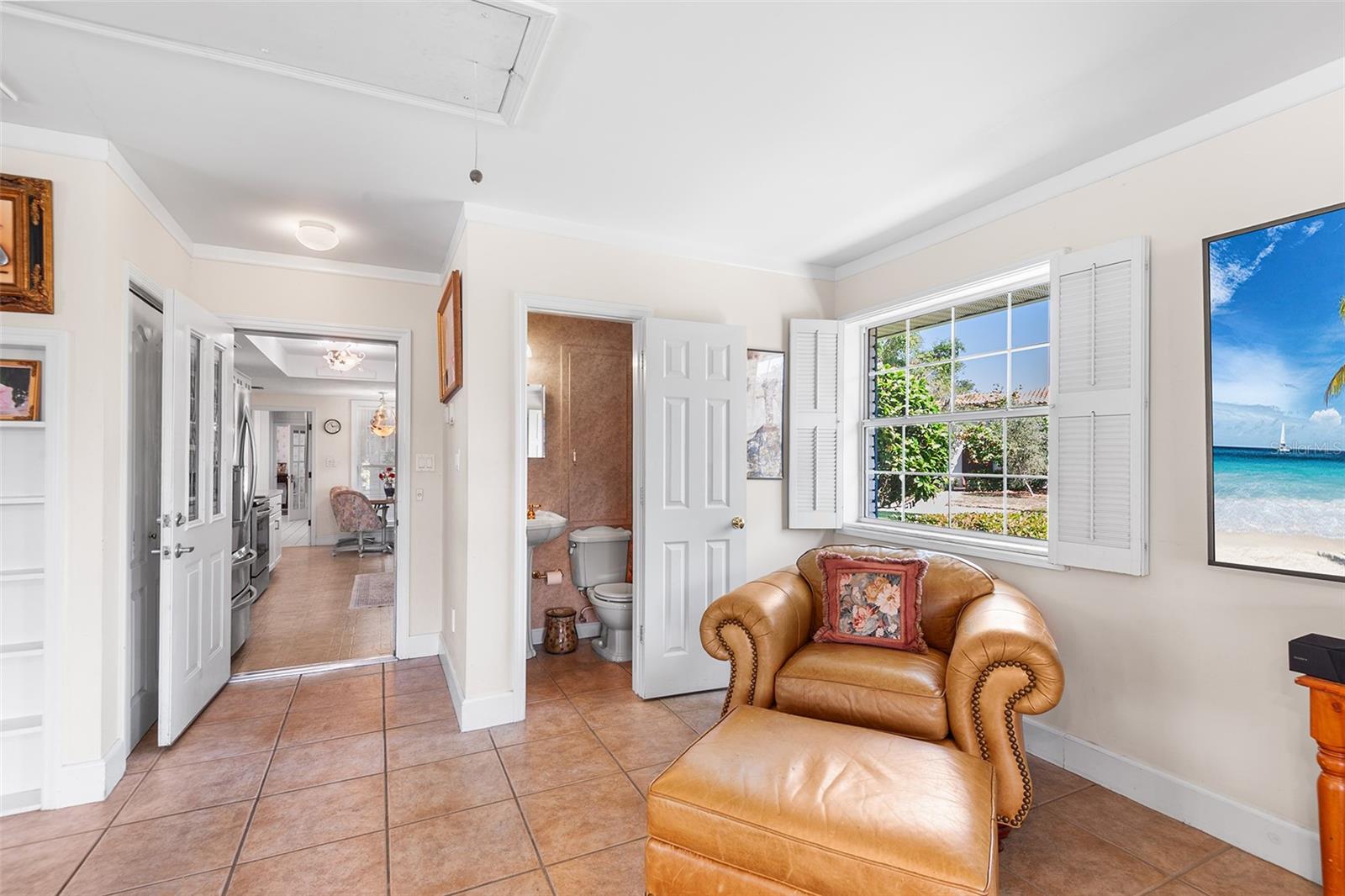 Image 48 of 92 For 2110 Reaney Road