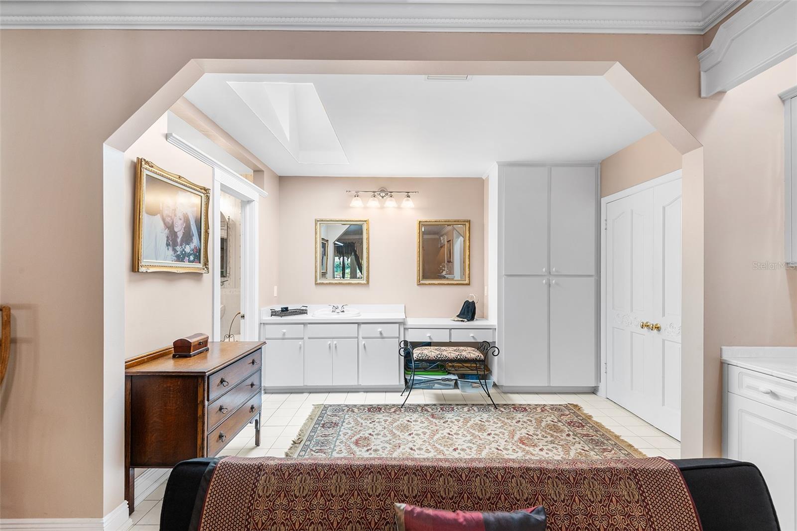 Image 58 of 92 For 2110 Reaney Road