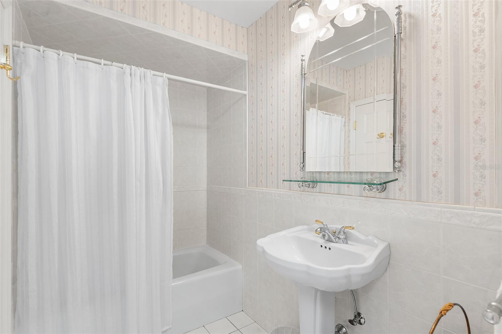 Image 61 of 92 For 2110 Reaney Road