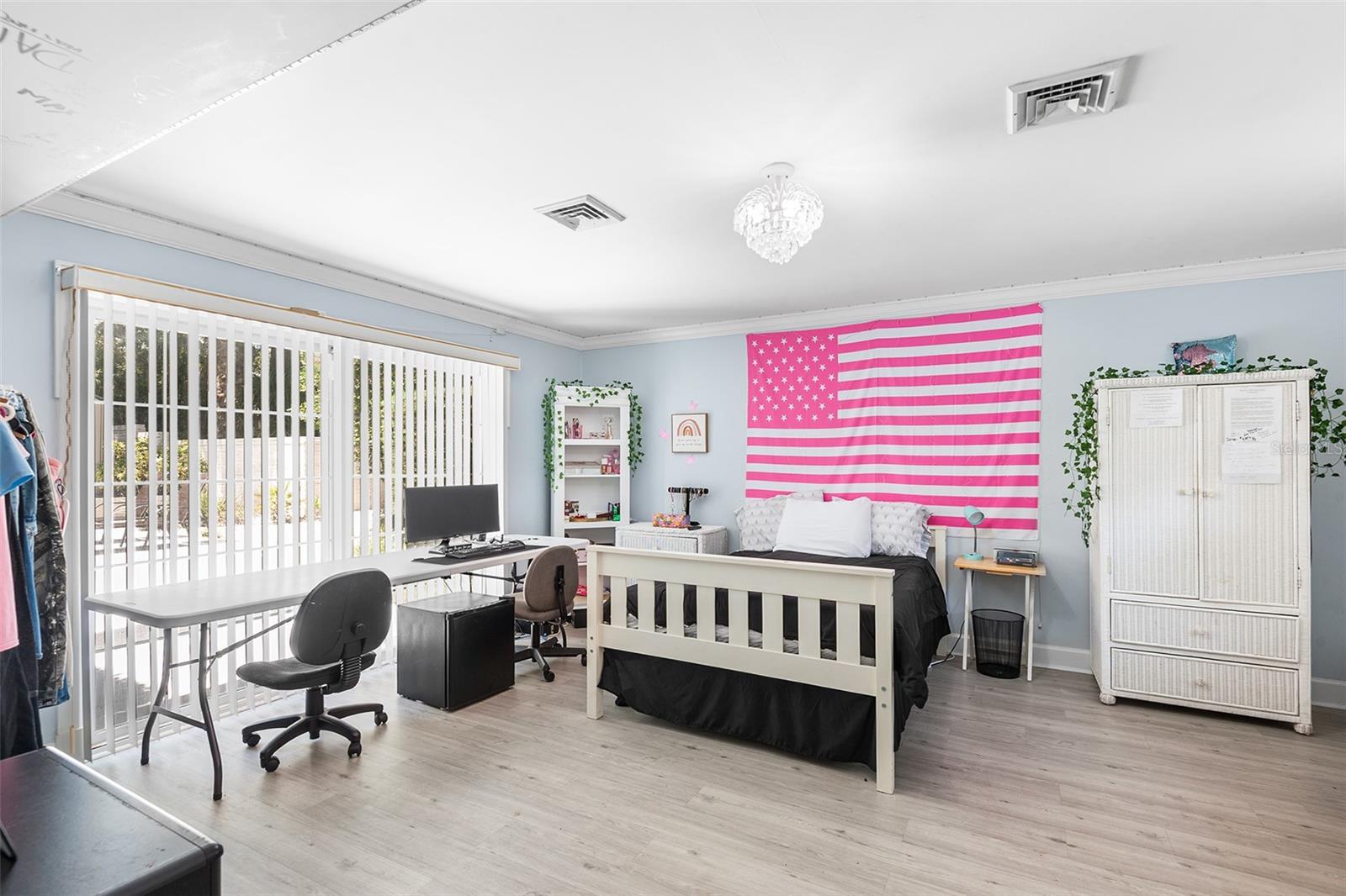 Image 68 of 92 For 2110 Reaney Road