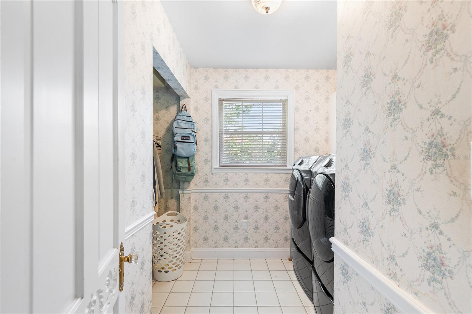 Image 71 of 92 For 2110 Reaney Road