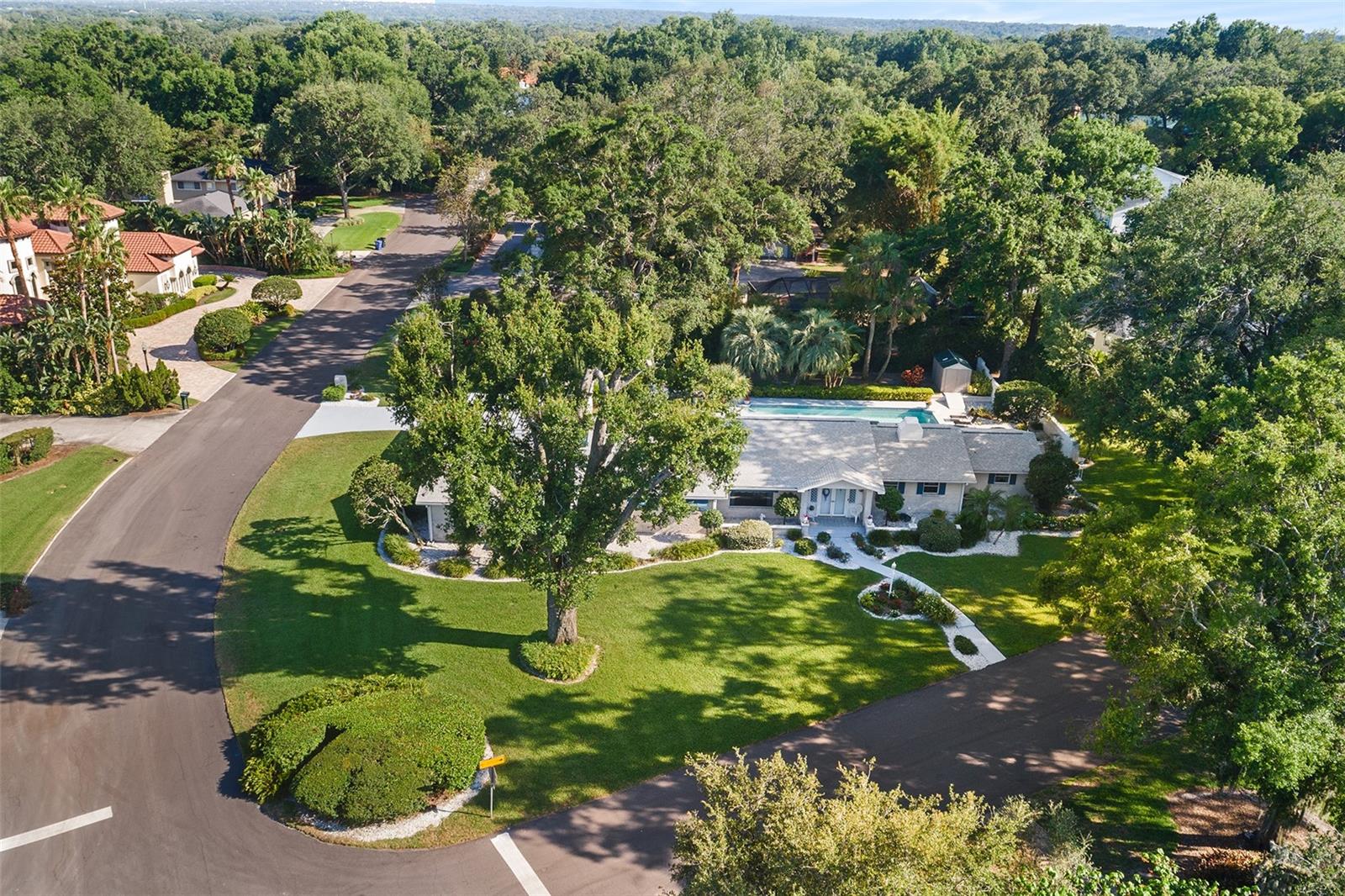 Image 73 of 92 For 2110 Reaney Road