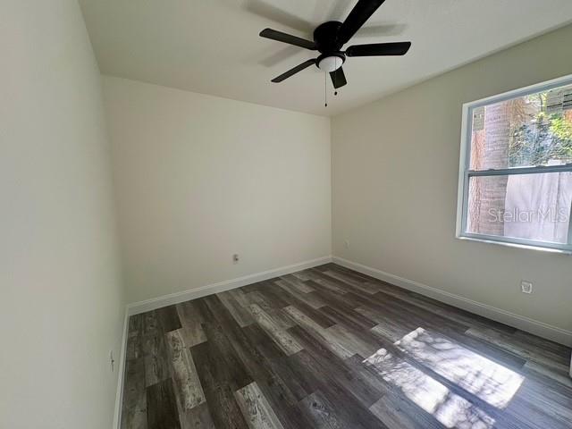 Image 12 of 16 For 914 Edgedale Circle