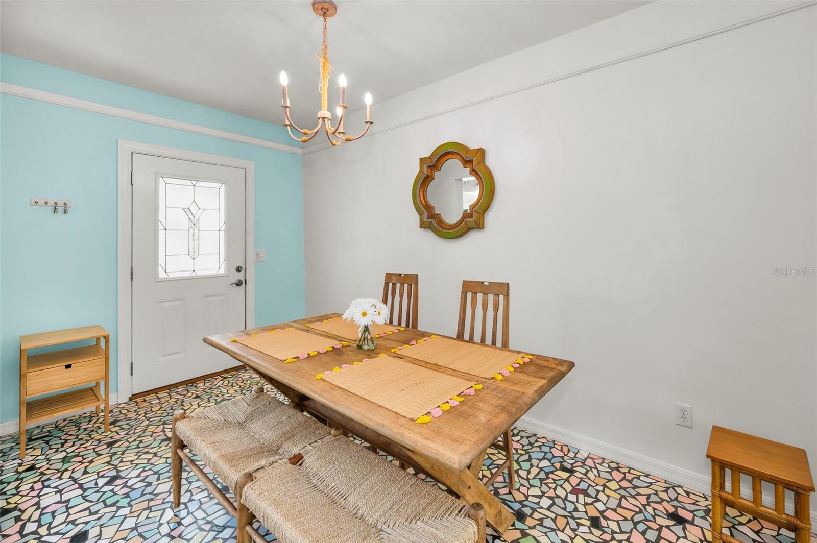 Listing photo id 9 for 420 Roanoke Street