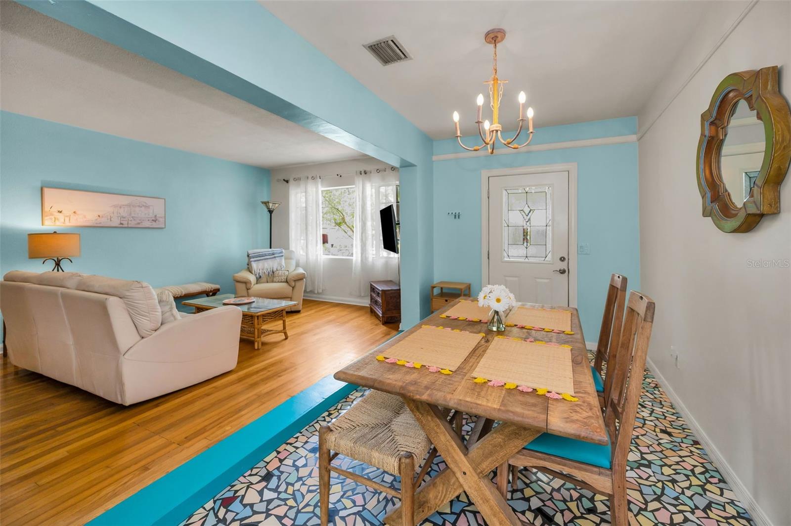 Listing photo id 10 for 420 Roanoke Street
