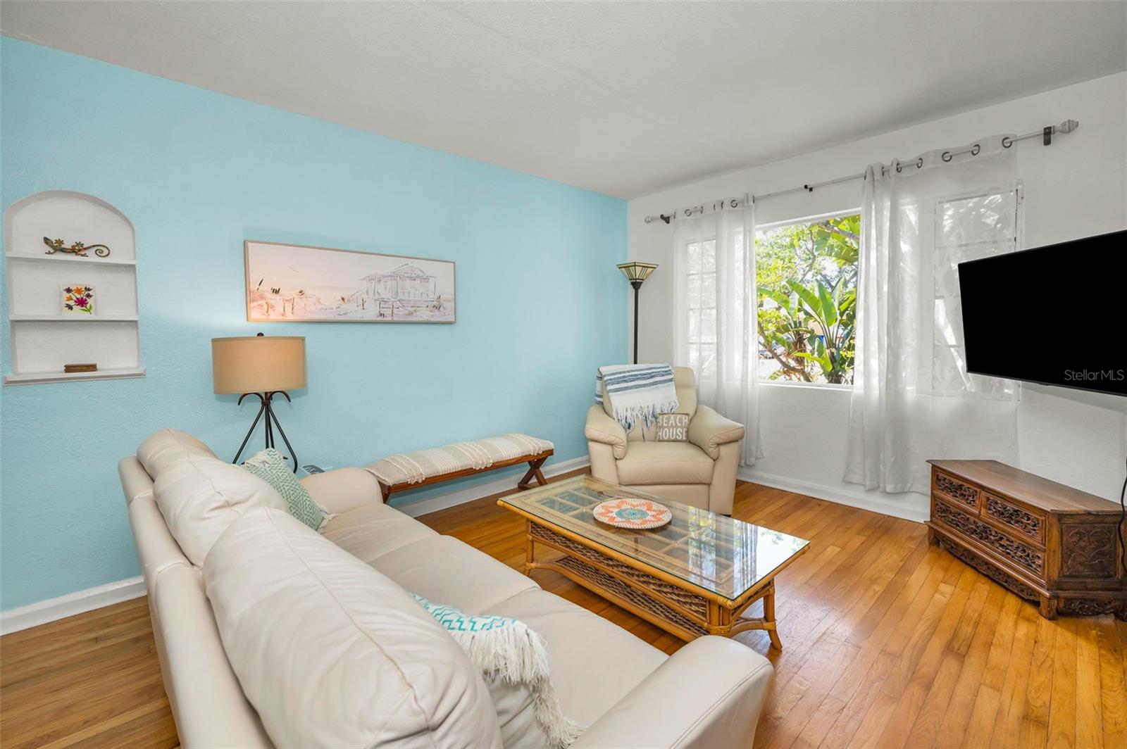 Listing photo id 12 for 420 Roanoke Street