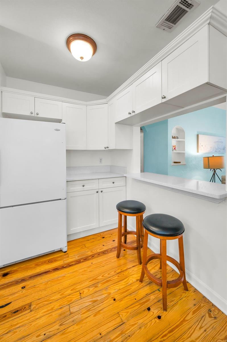 Listing photo id 20 for 420 Roanoke Street