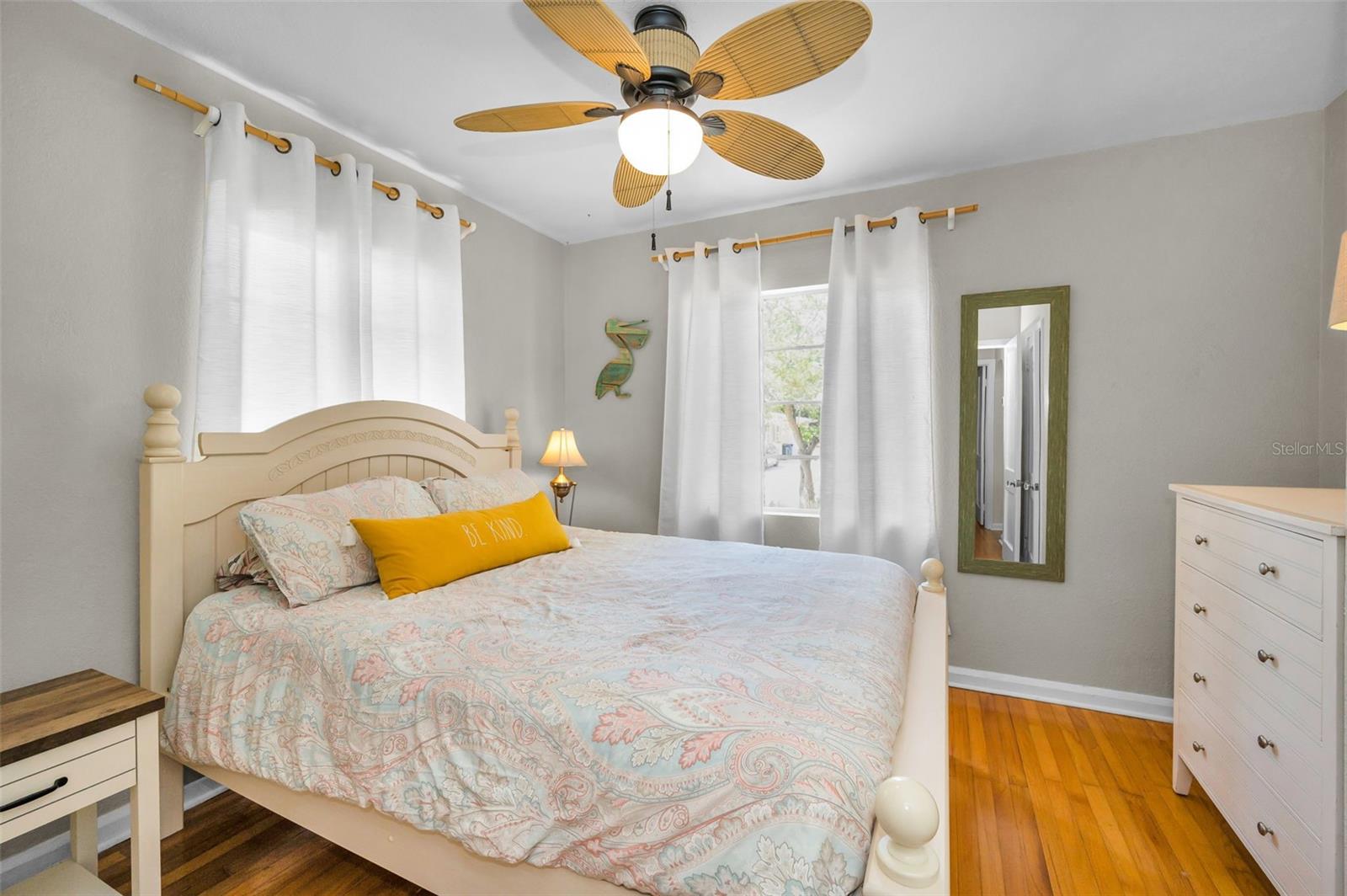 Listing photo id 28 for 420 Roanoke Street