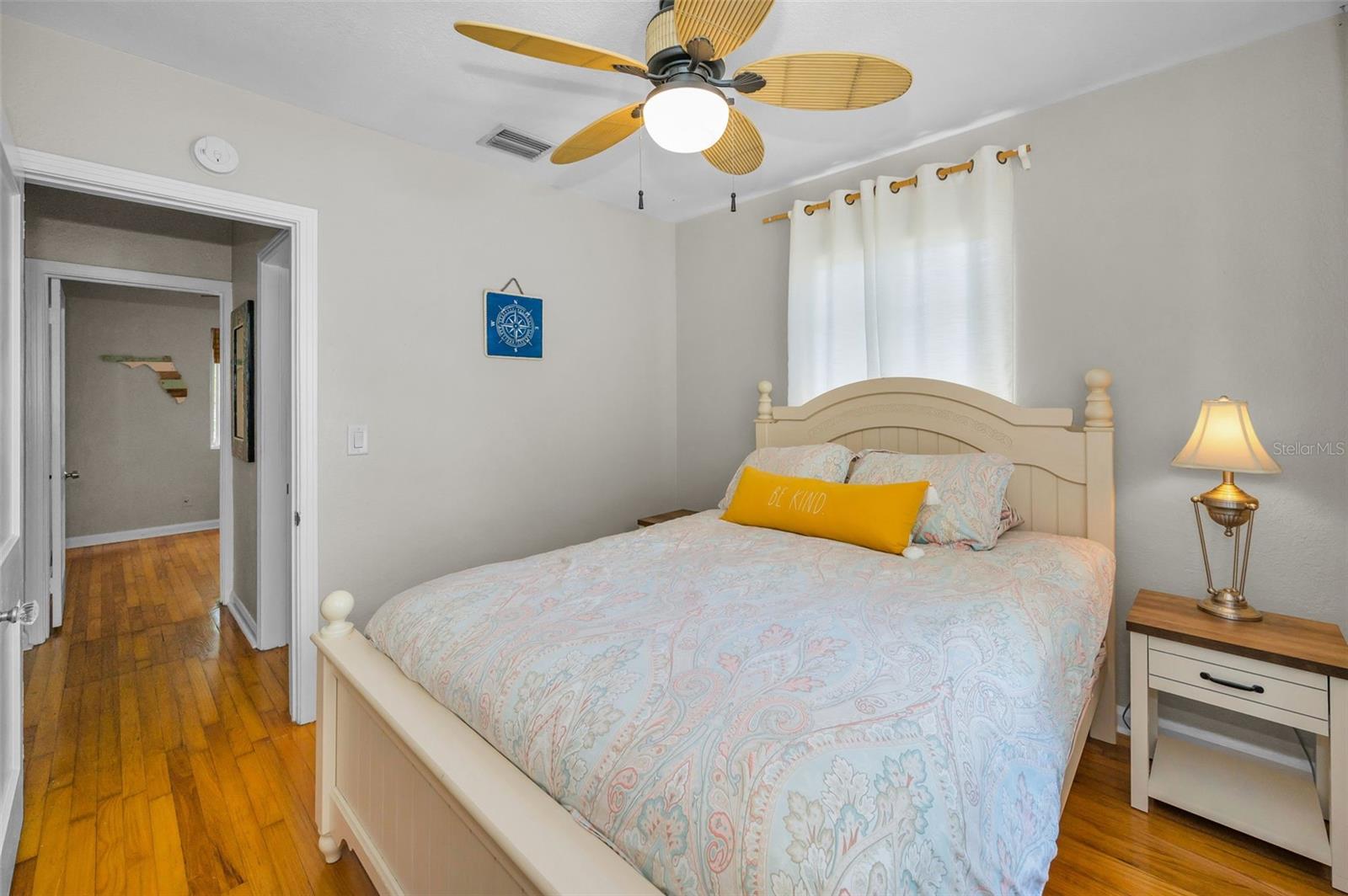 Listing photo id 30 for 420 Roanoke Street