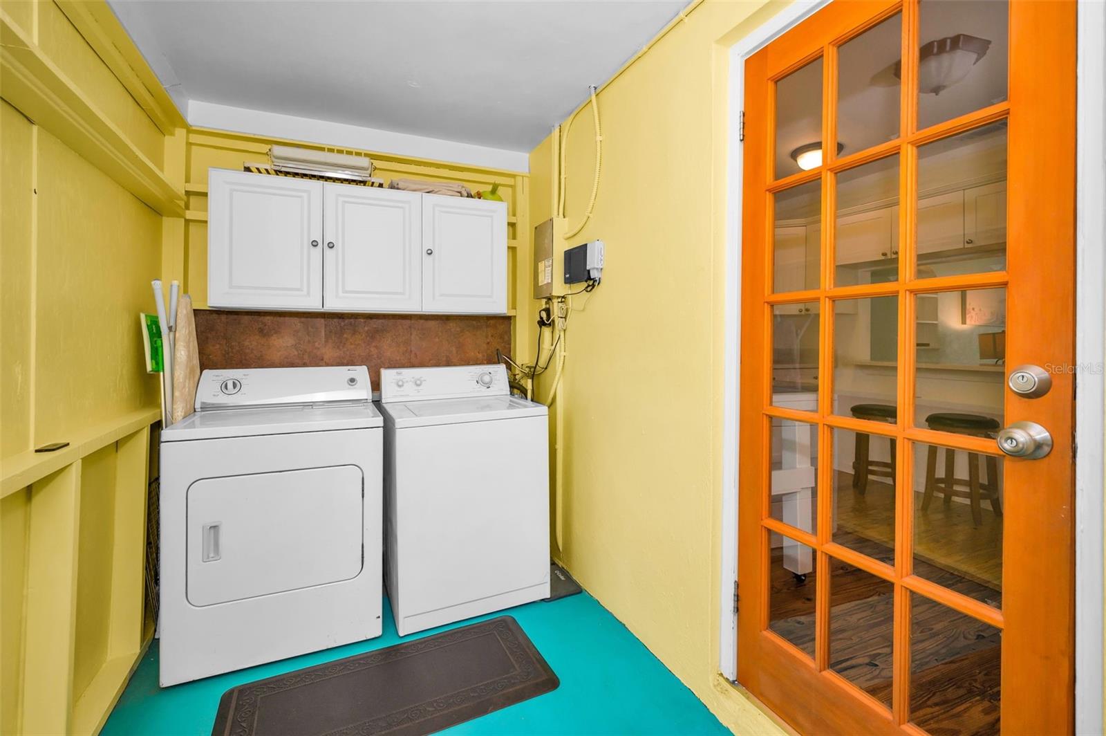 Listing photo id 37 for 420 Roanoke Street