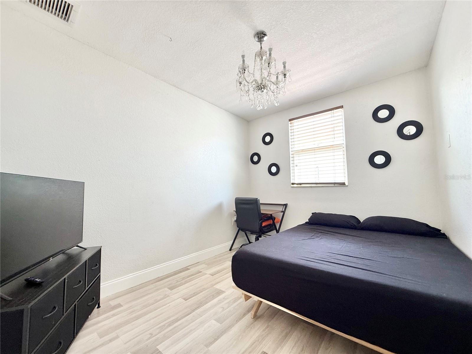 Image 16 of 30 For 2137 Saint Louis Street