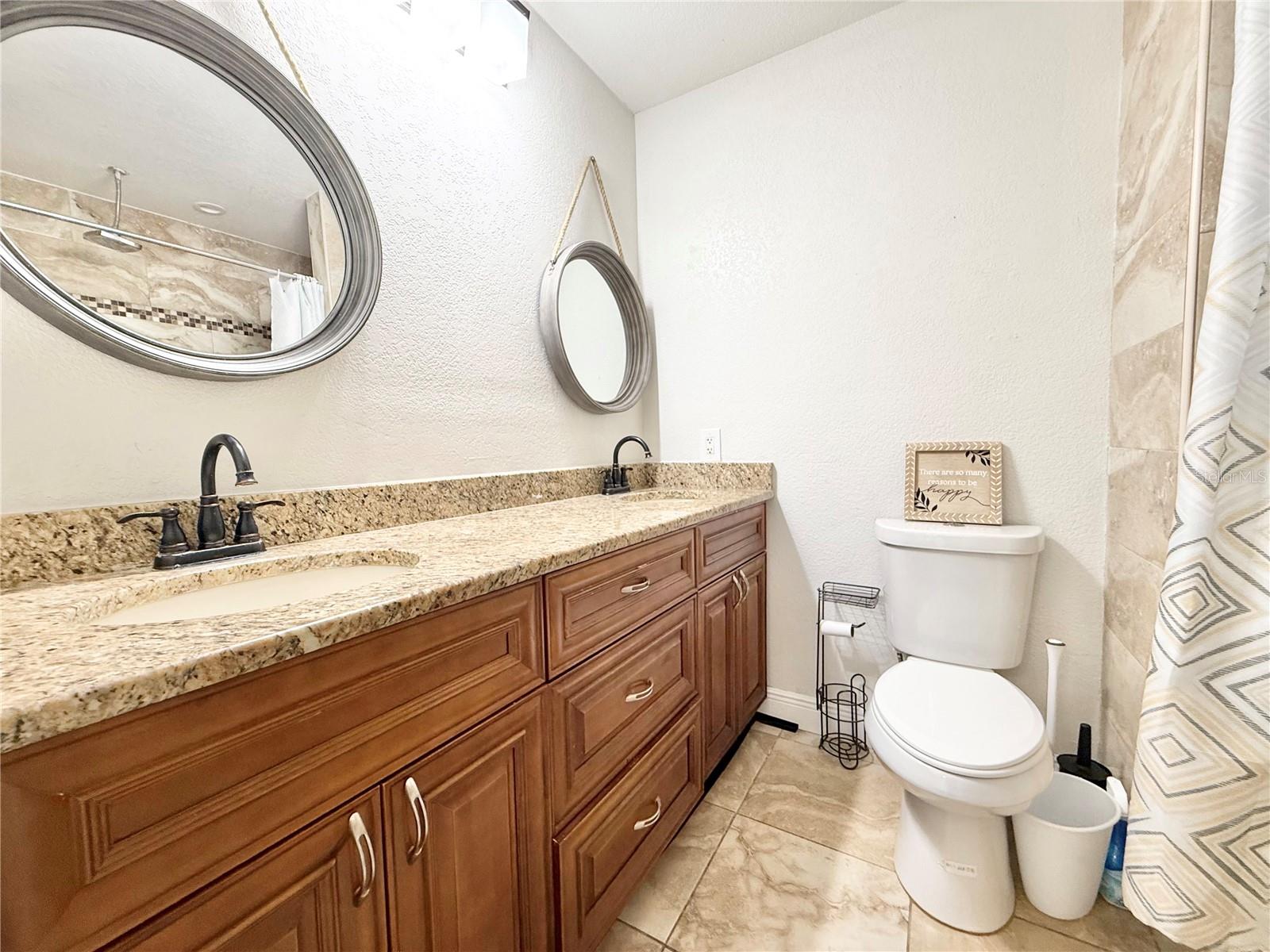 Image 22 of 30 For 2137 Saint Louis Street