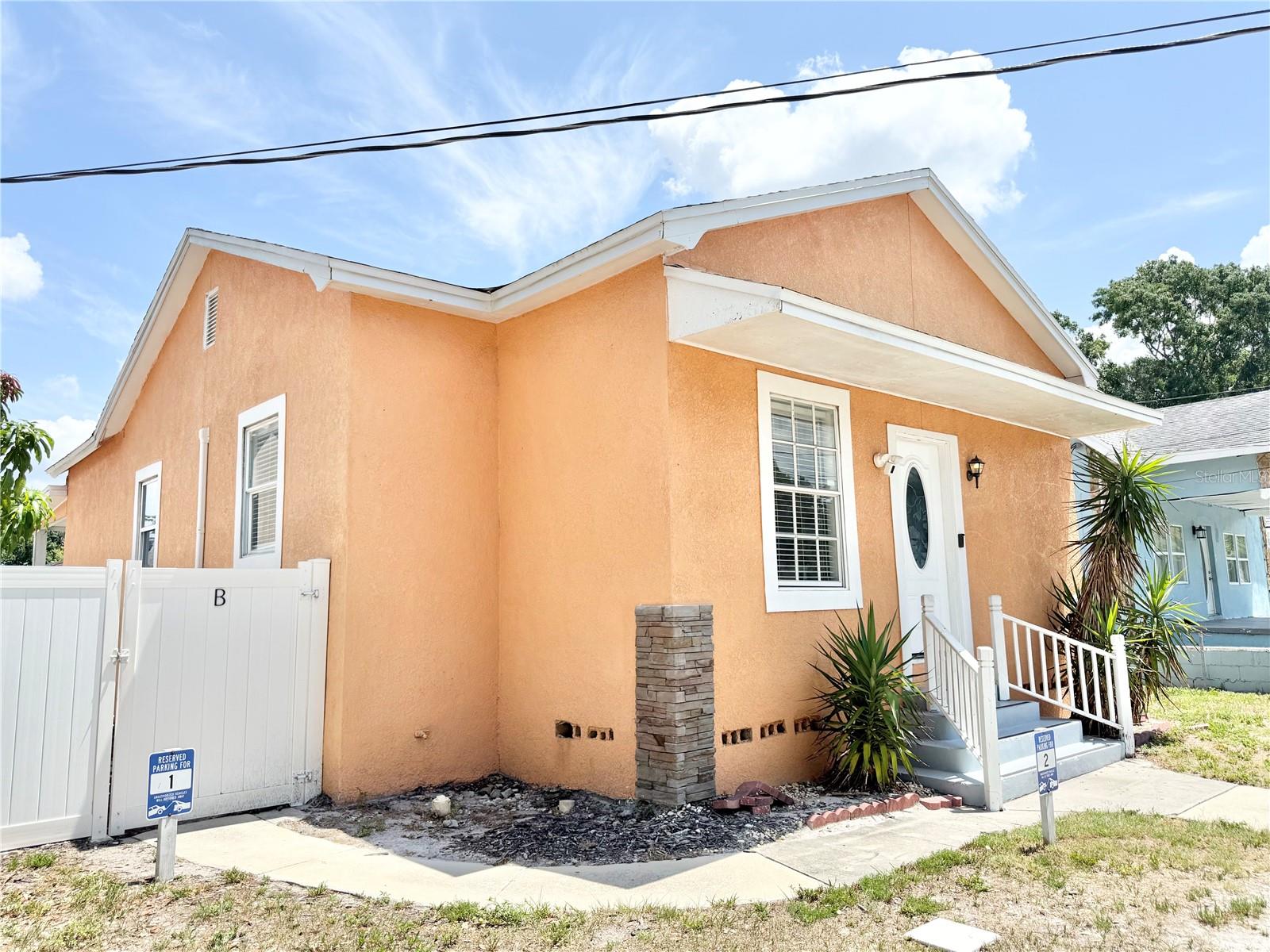 Image 3 of 30 For 2137 Saint Louis Street
