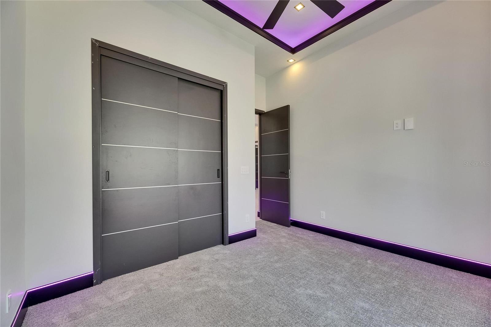 Image 10 of 89 For 6532 Simone Shores Circle