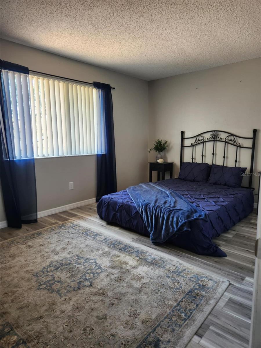 Image 14 of 27 For 1833 Bough Avenue 2