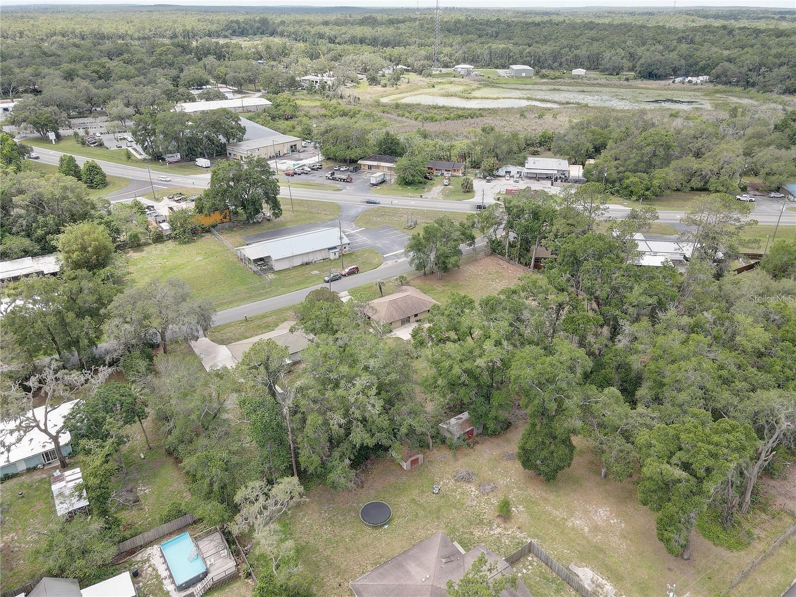 Listing photo id 42 for 5201 Jasmine Lane